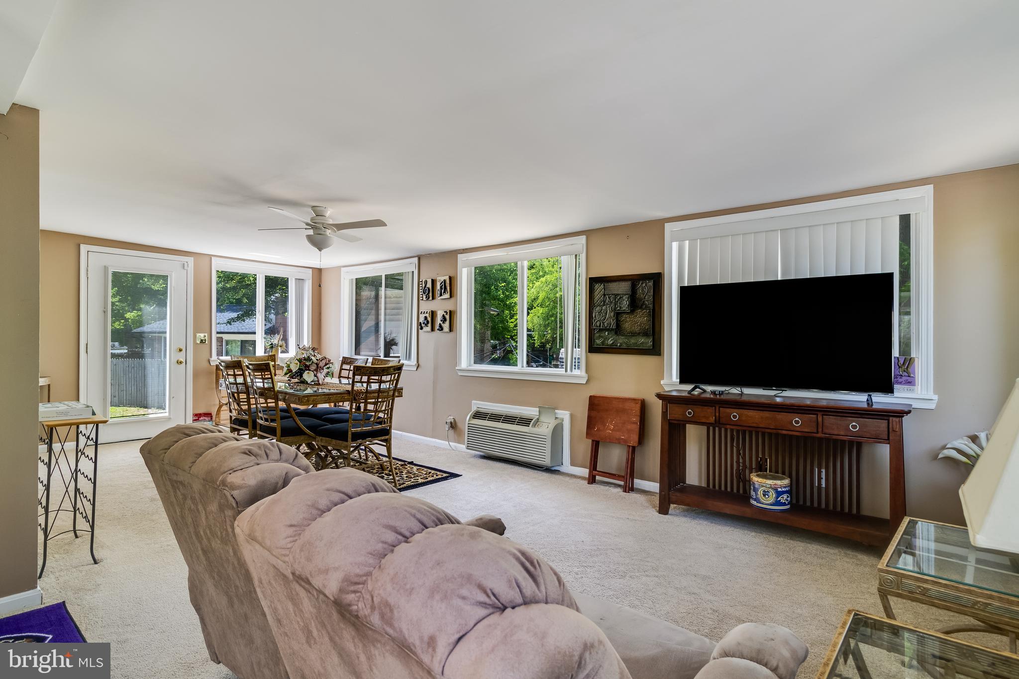WARBURTON MANOR - Residential