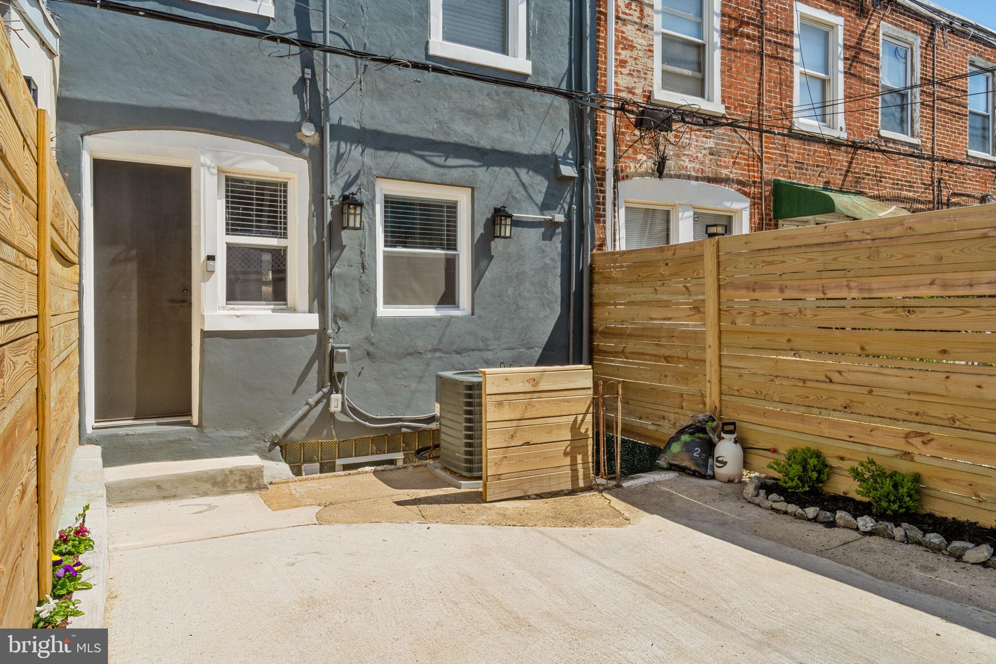 GERMANTOWN - Residential