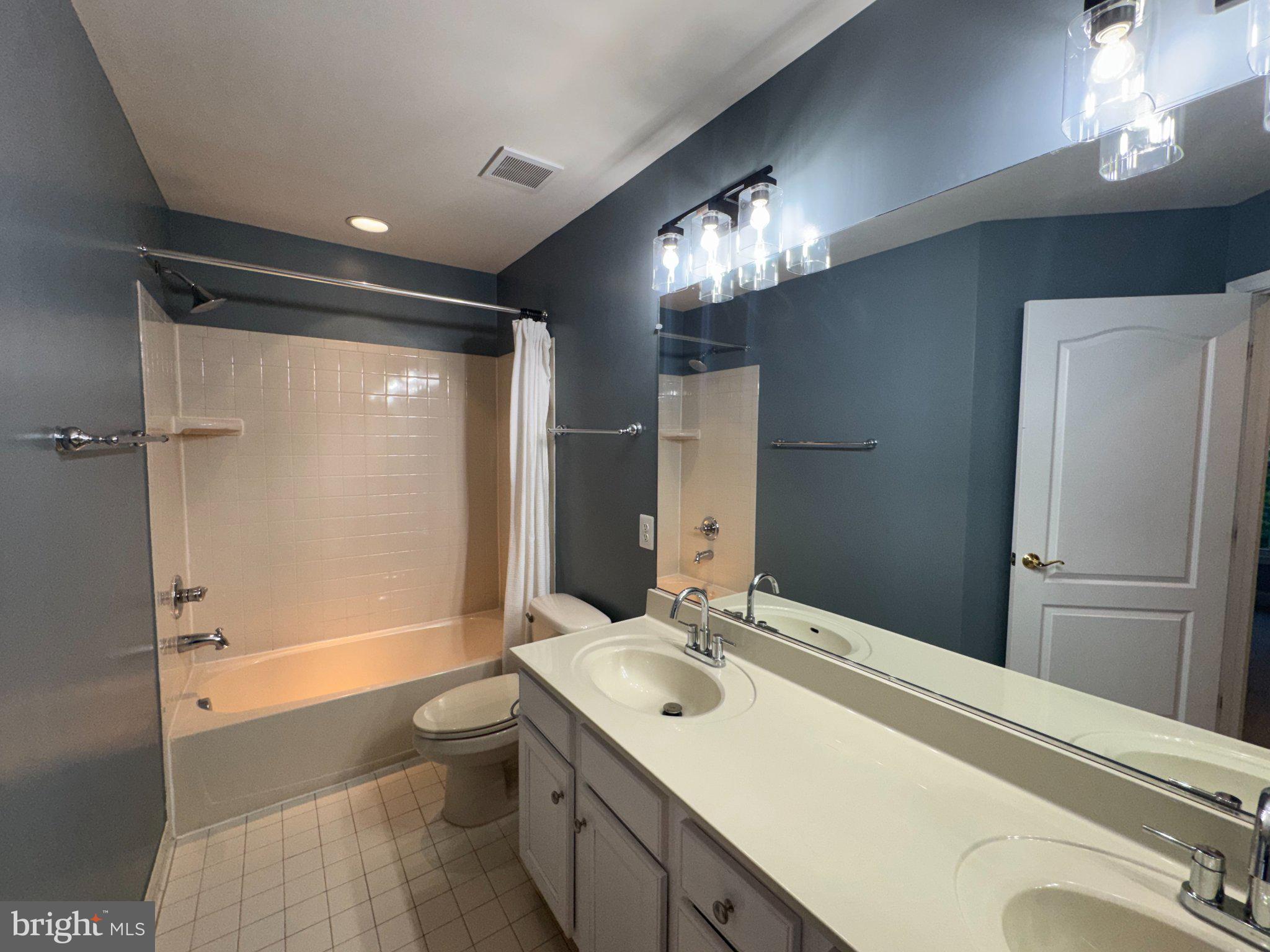 BRADDOCK CORNER - Residential