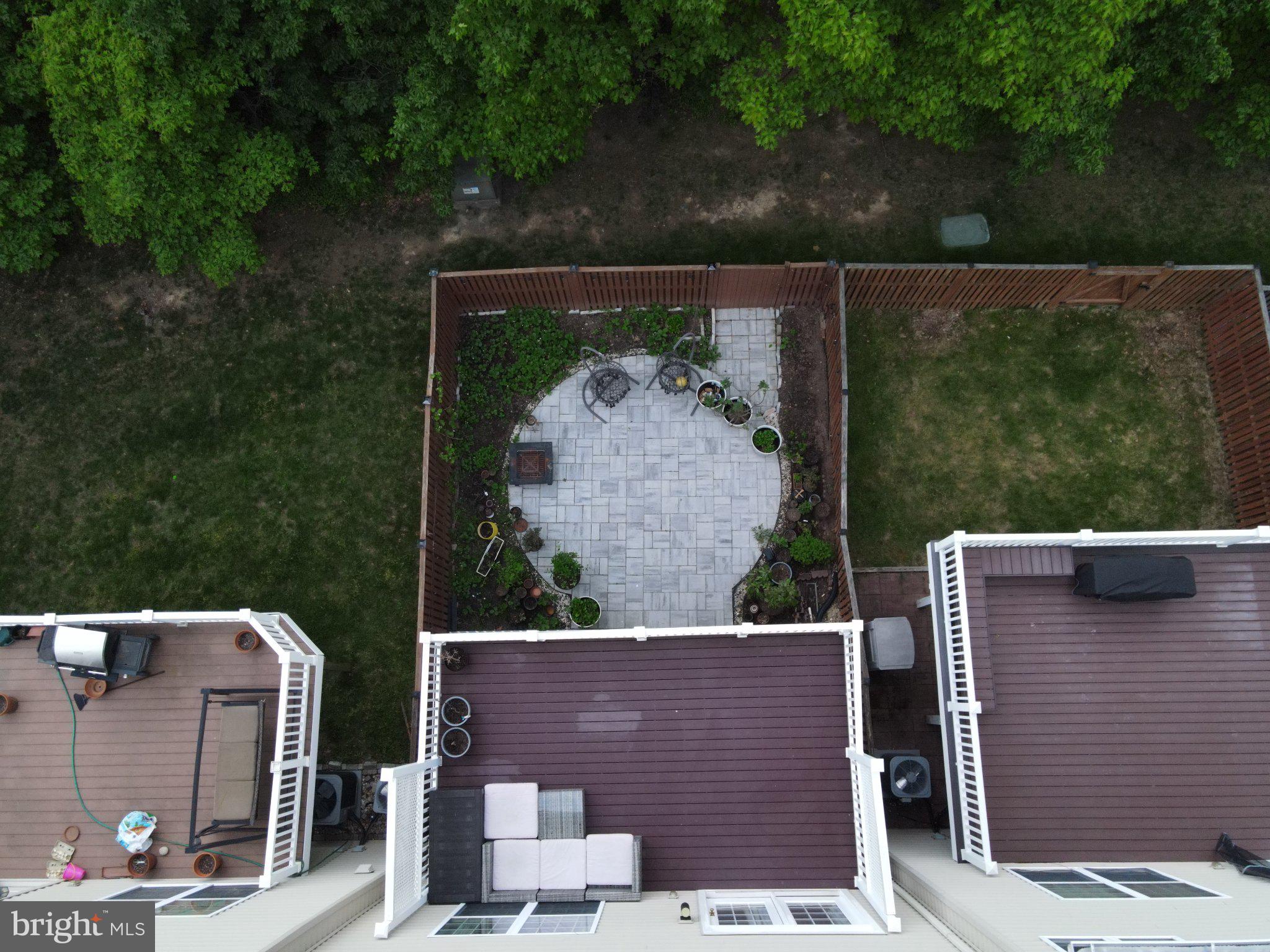 BRADDOCK CORNER - Residential