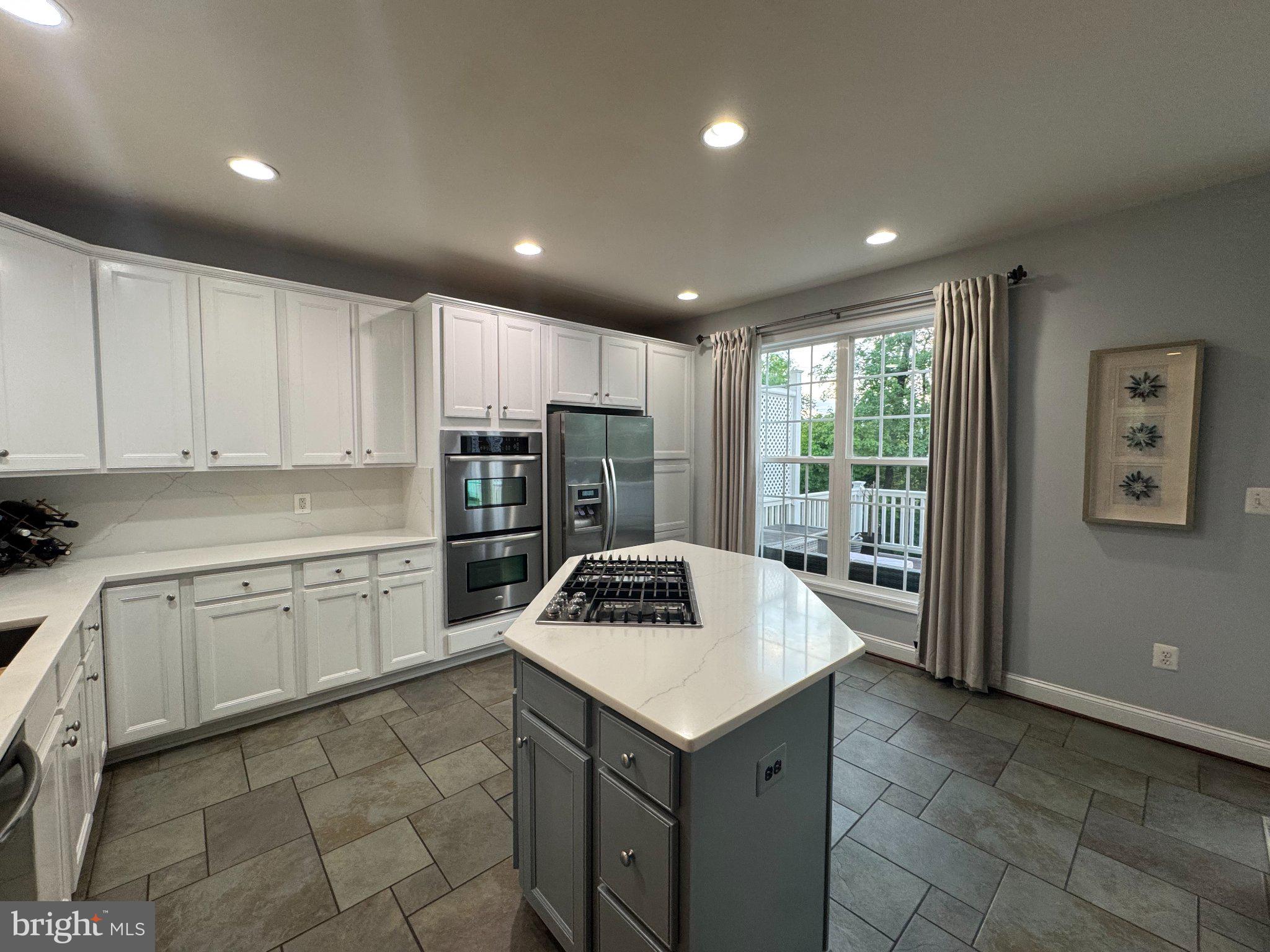 BRADDOCK CORNER - Residential