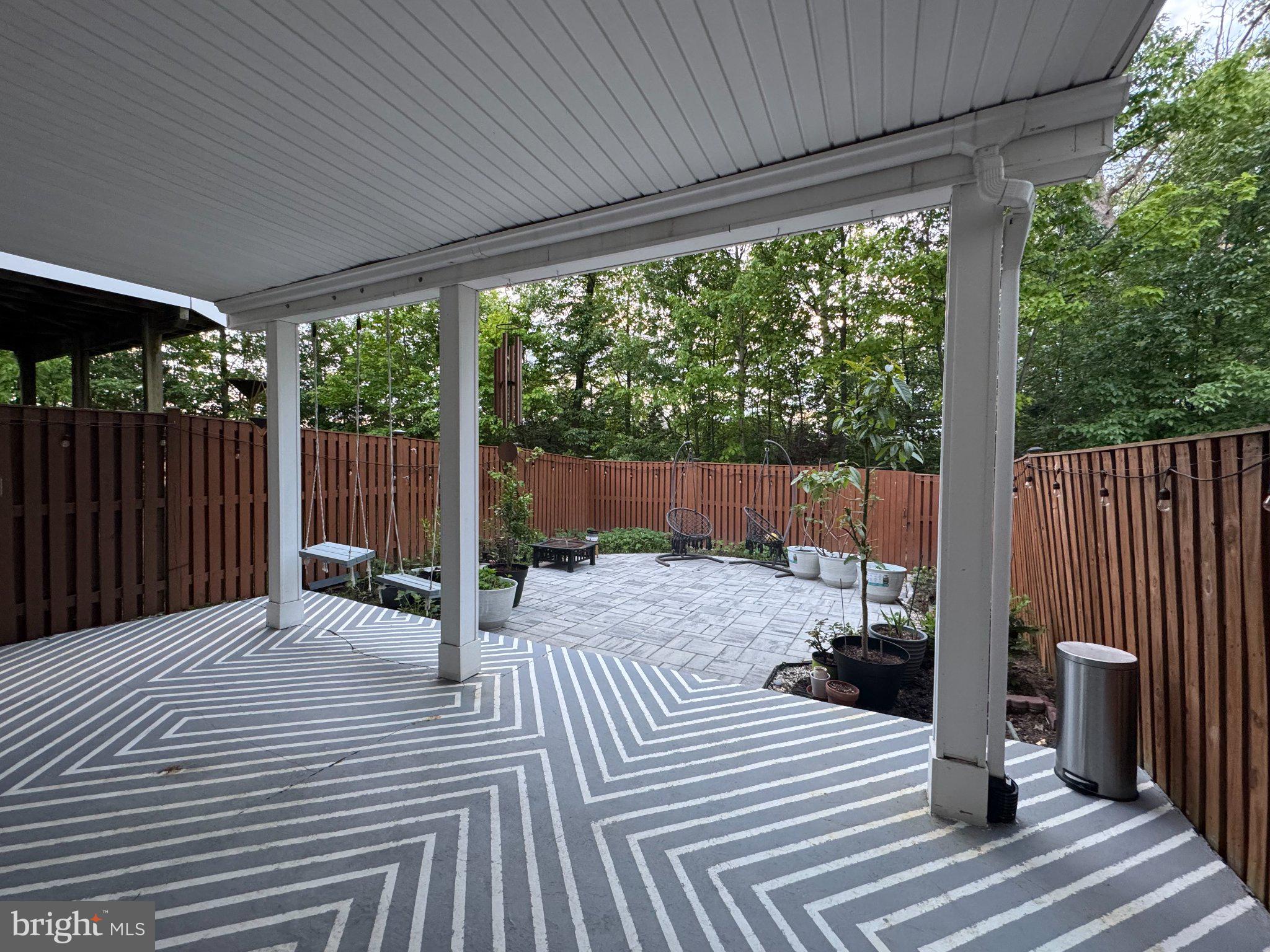 BRADDOCK CORNER - Residential
