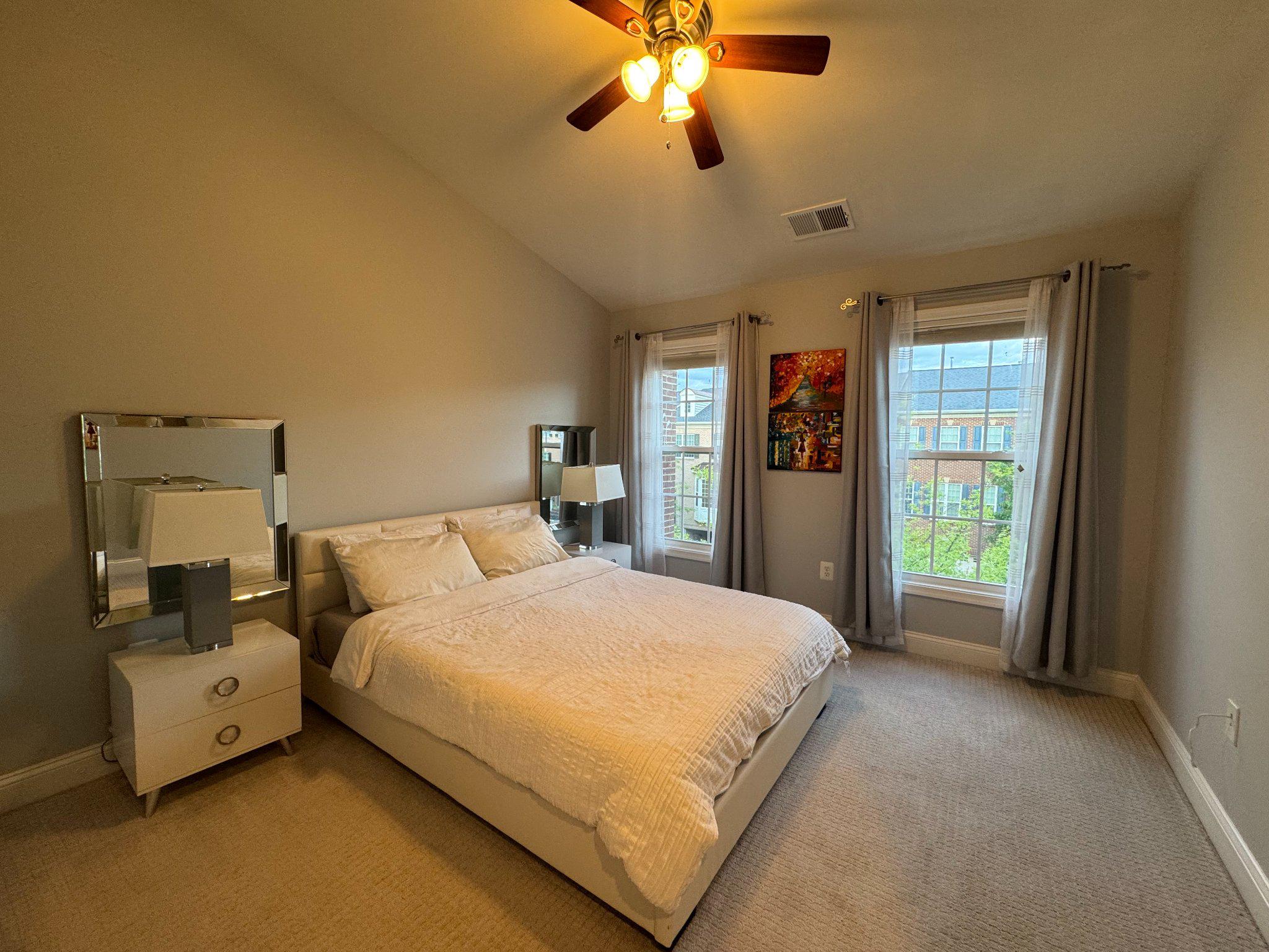 BRADDOCK CORNER - Residential