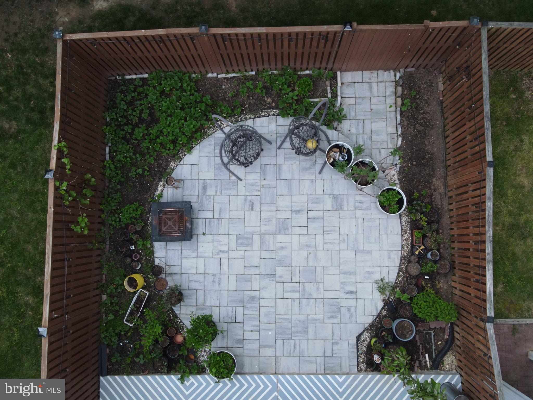 BRADDOCK CORNER - Residential
