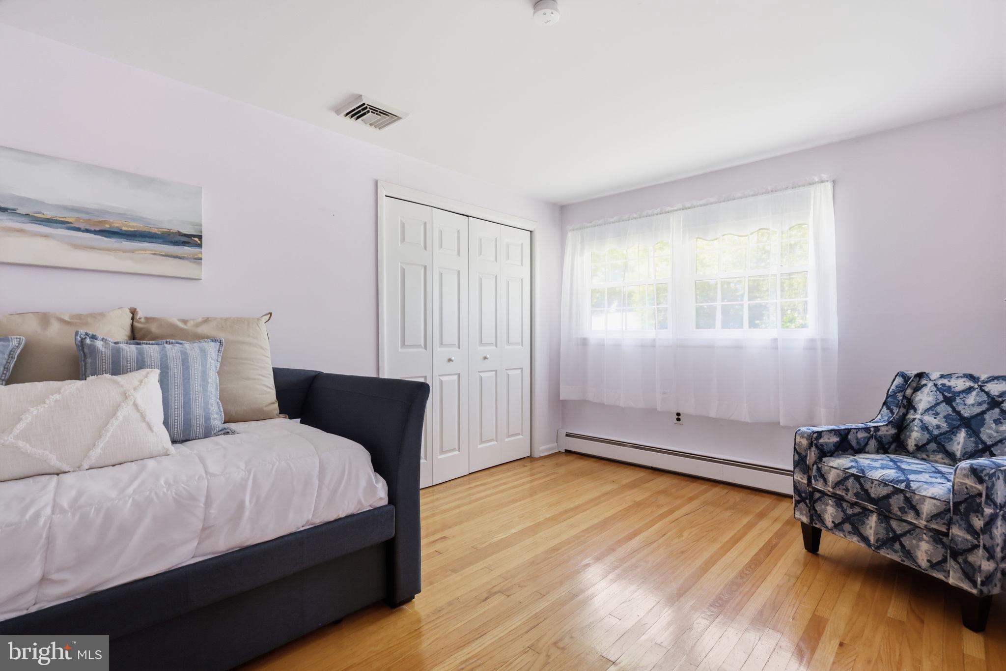 EDGEWOOD PARK - Residential