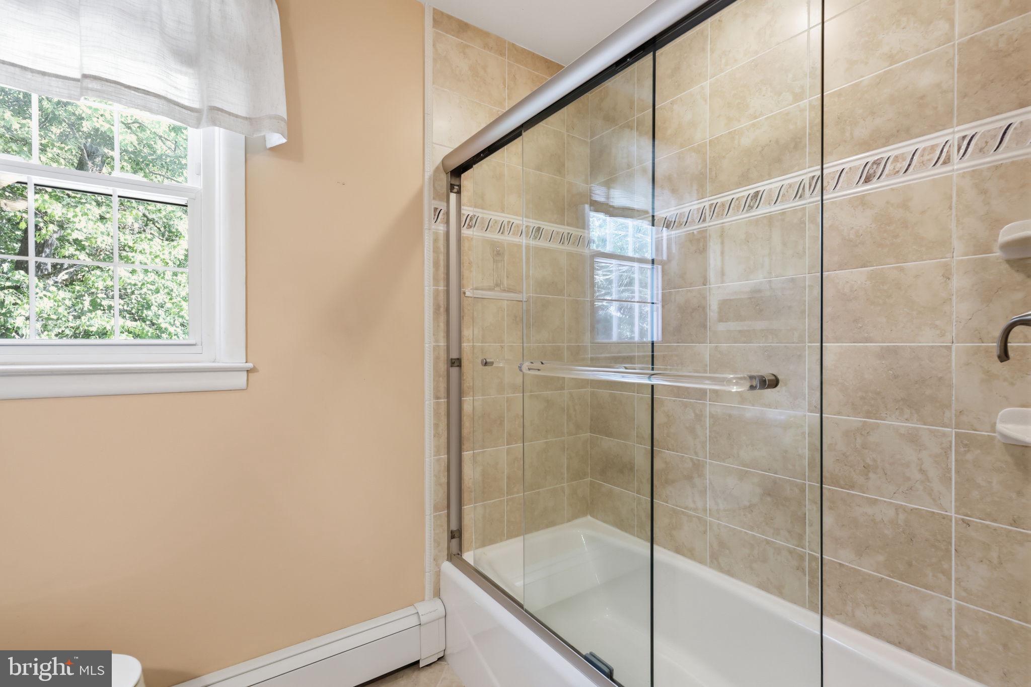 EDGEWOOD PARK - Residential