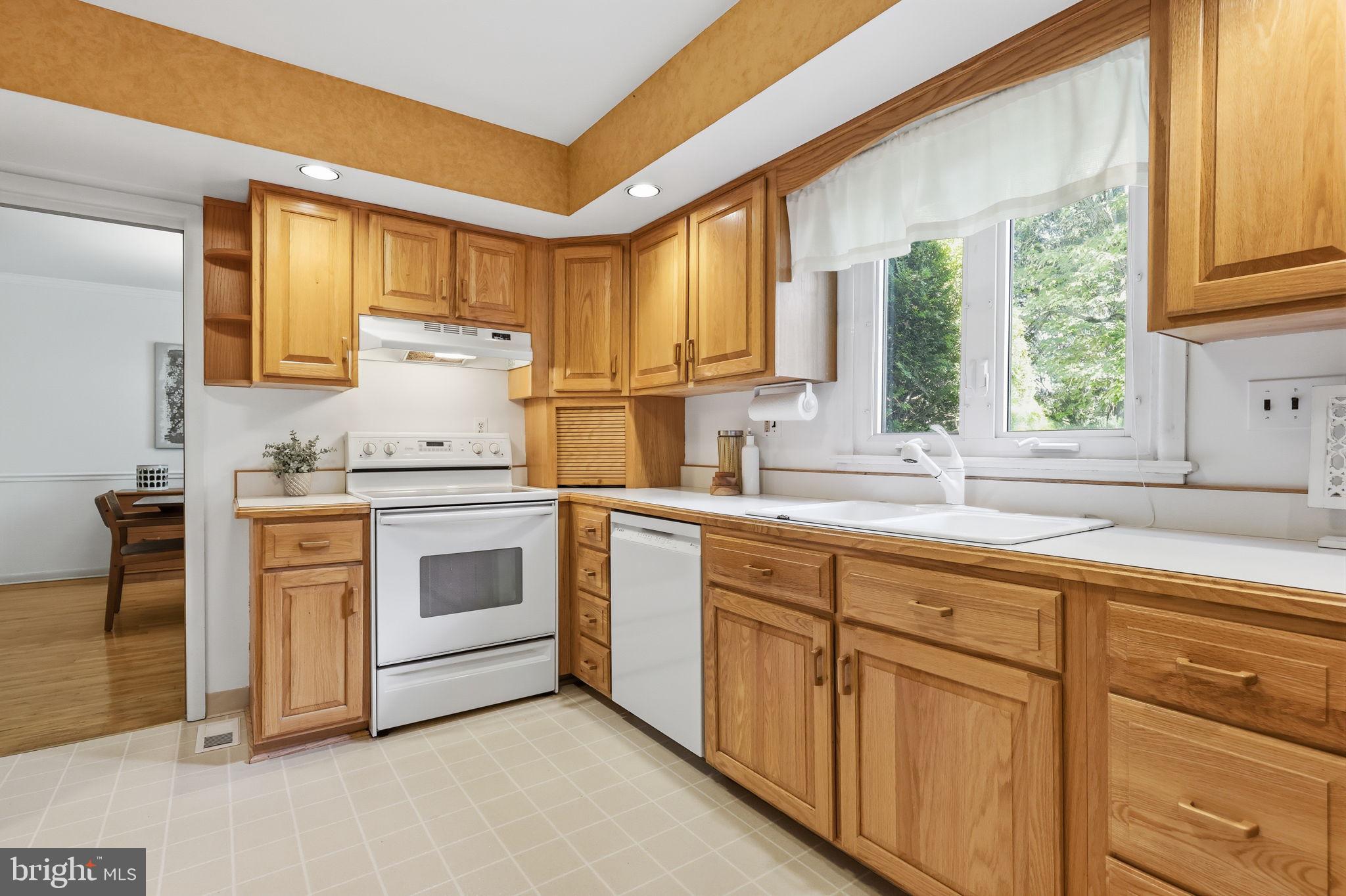 EDGEWOOD PARK - Residential