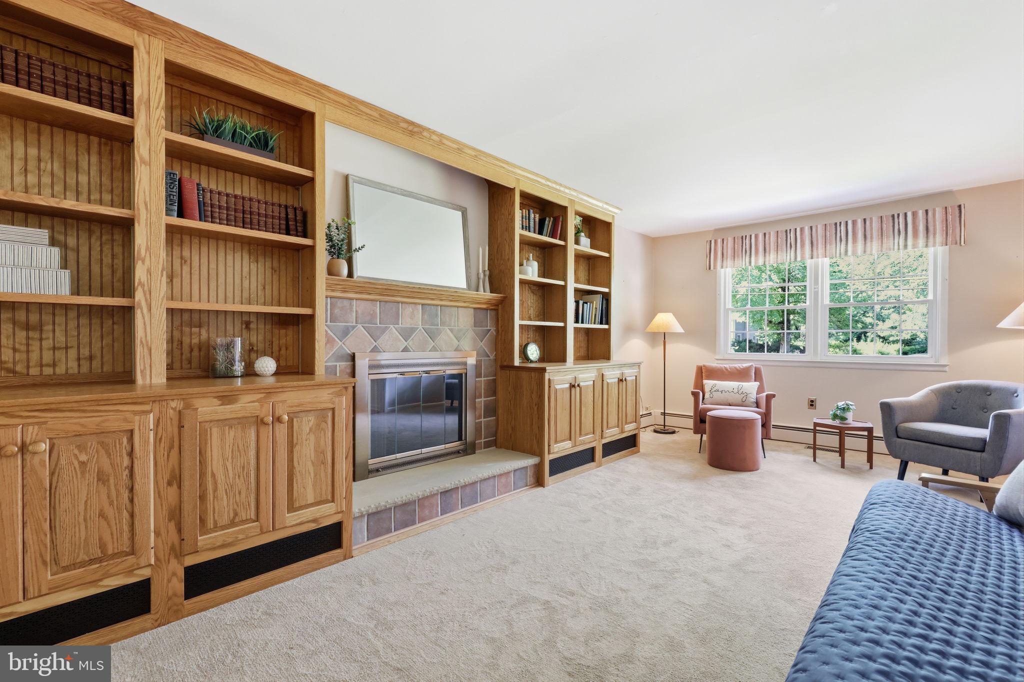 EDGEWOOD PARK - Residential