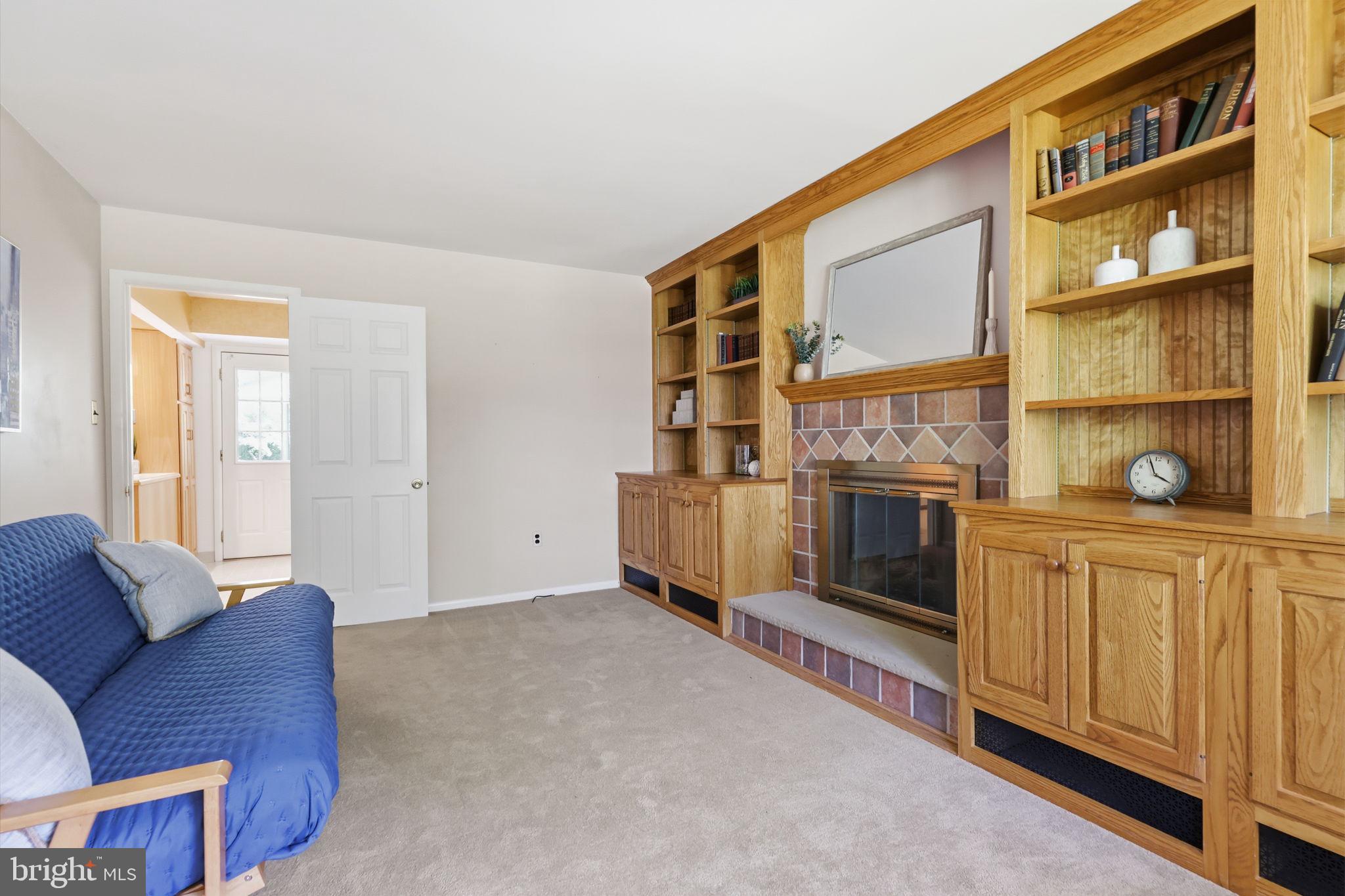 EDGEWOOD PARK - Residential