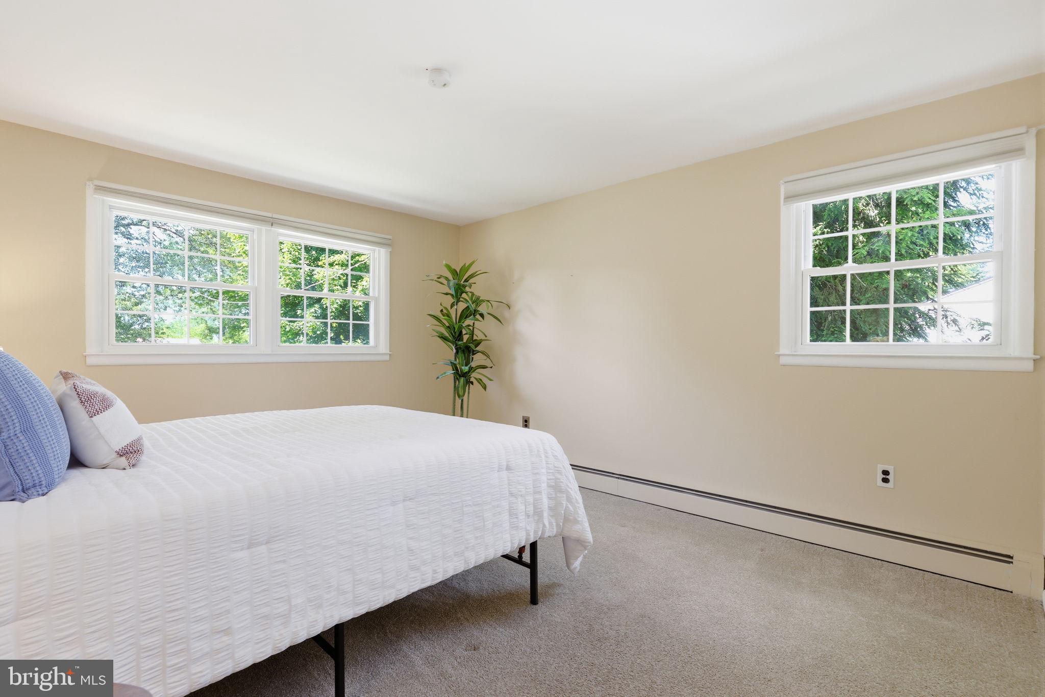 EDGEWOOD PARK - Residential