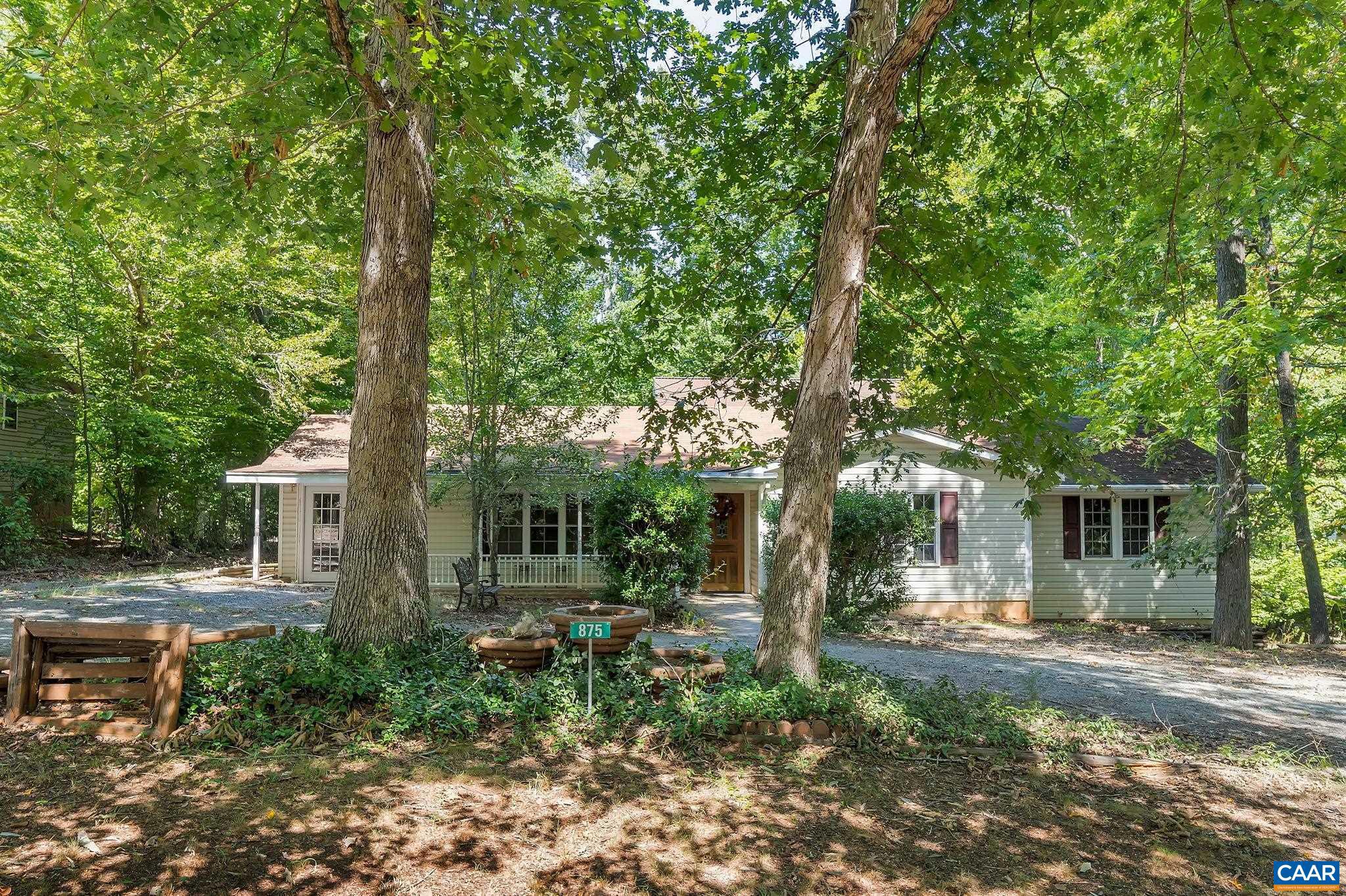 LAKE MONTICELLO - Residential