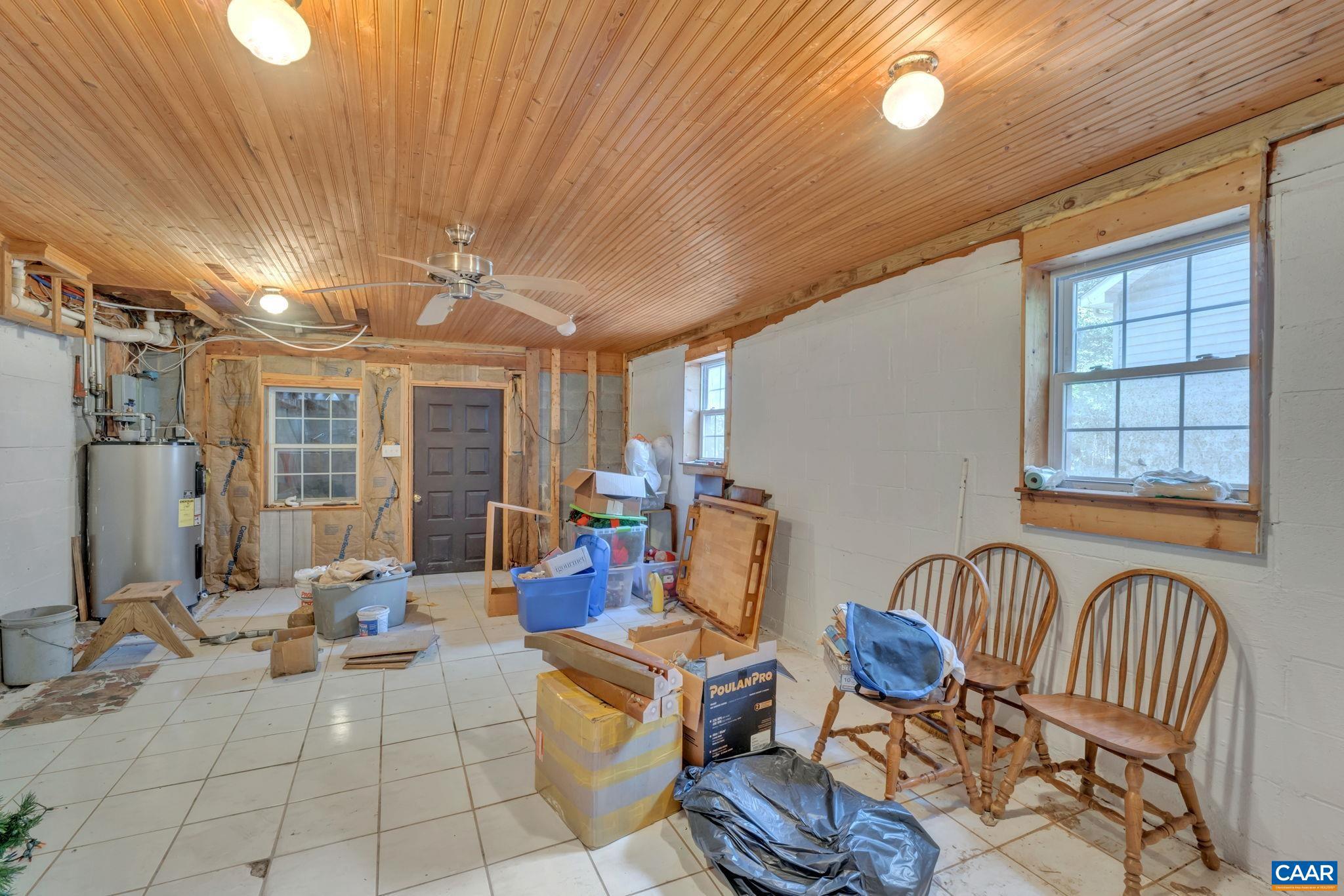 LAKE MONTICELLO - Residential