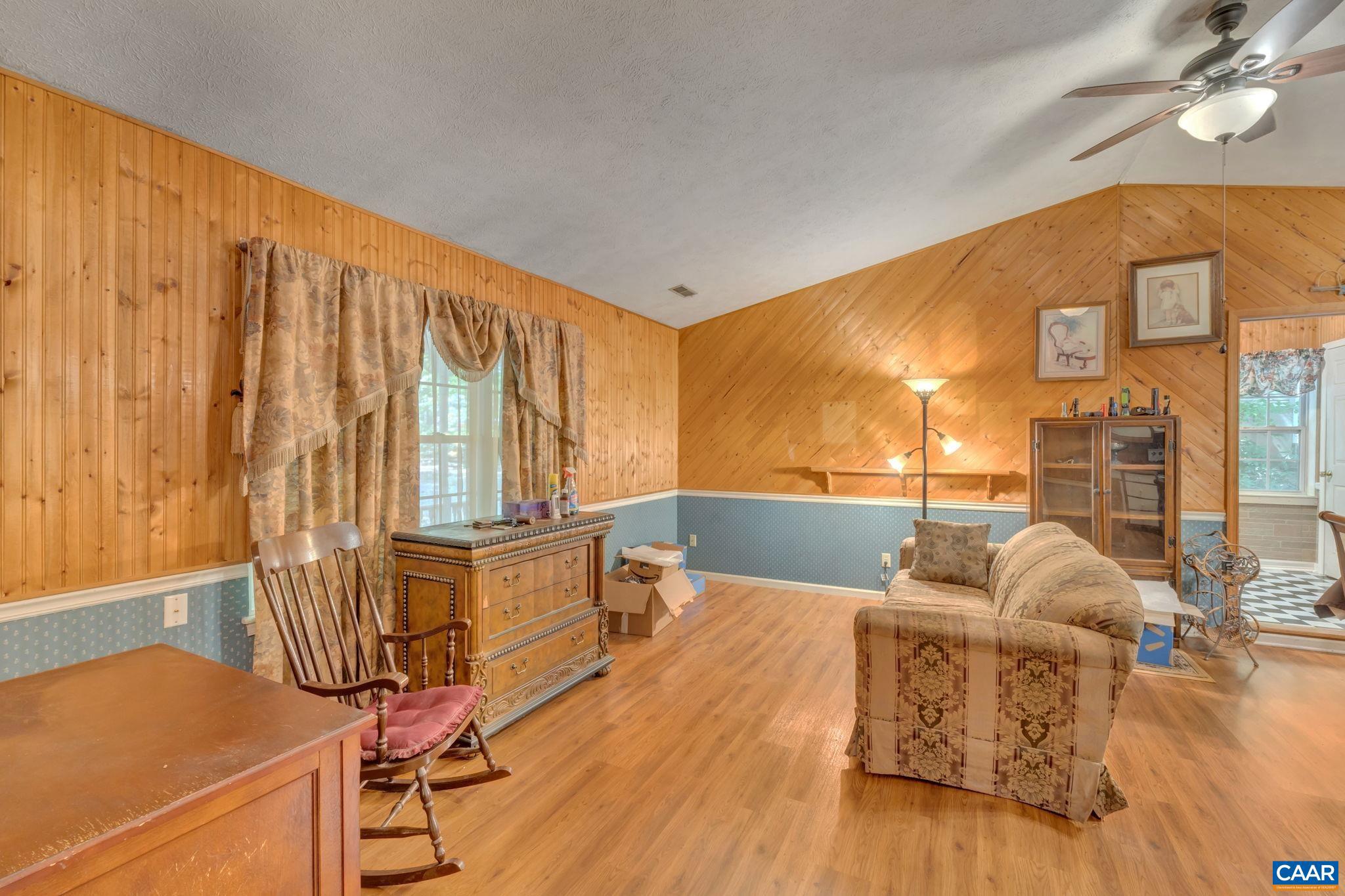 LAKE MONTICELLO - Residential