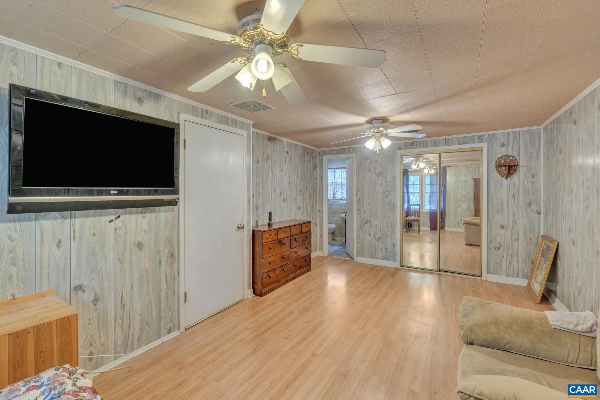 LAKE MONTICELLO - Residential
