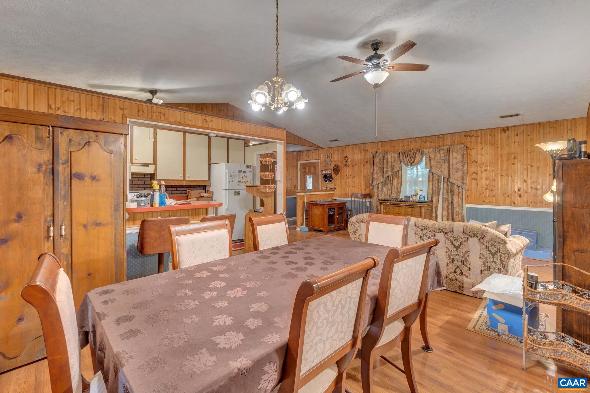 LAKE MONTICELLO - Residential