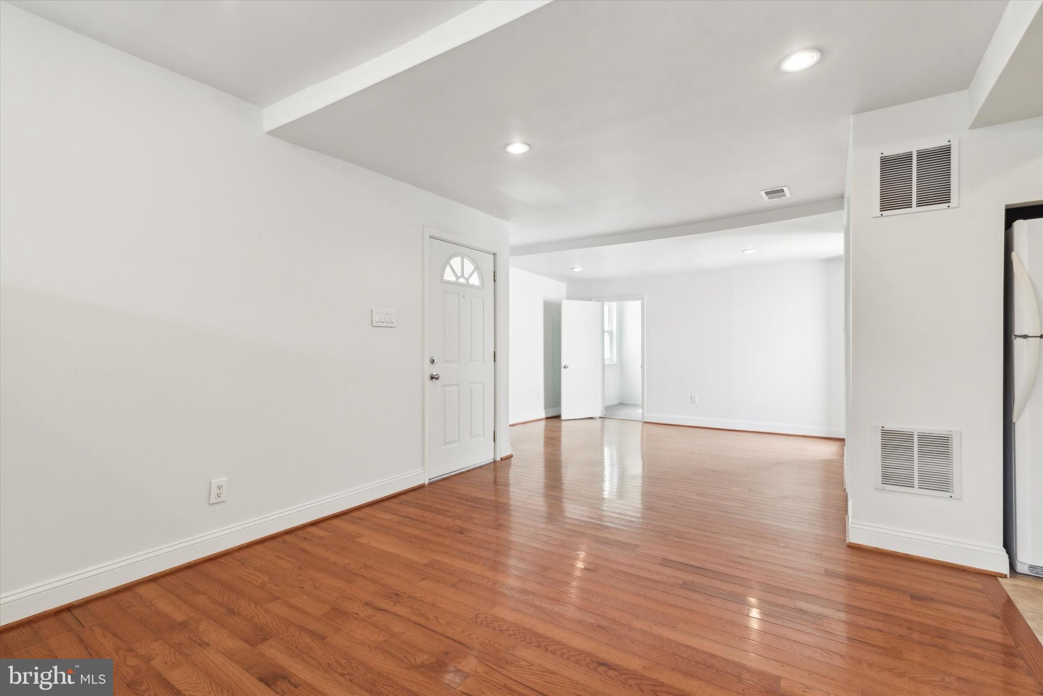 DICKINSON NARROWS - Residential