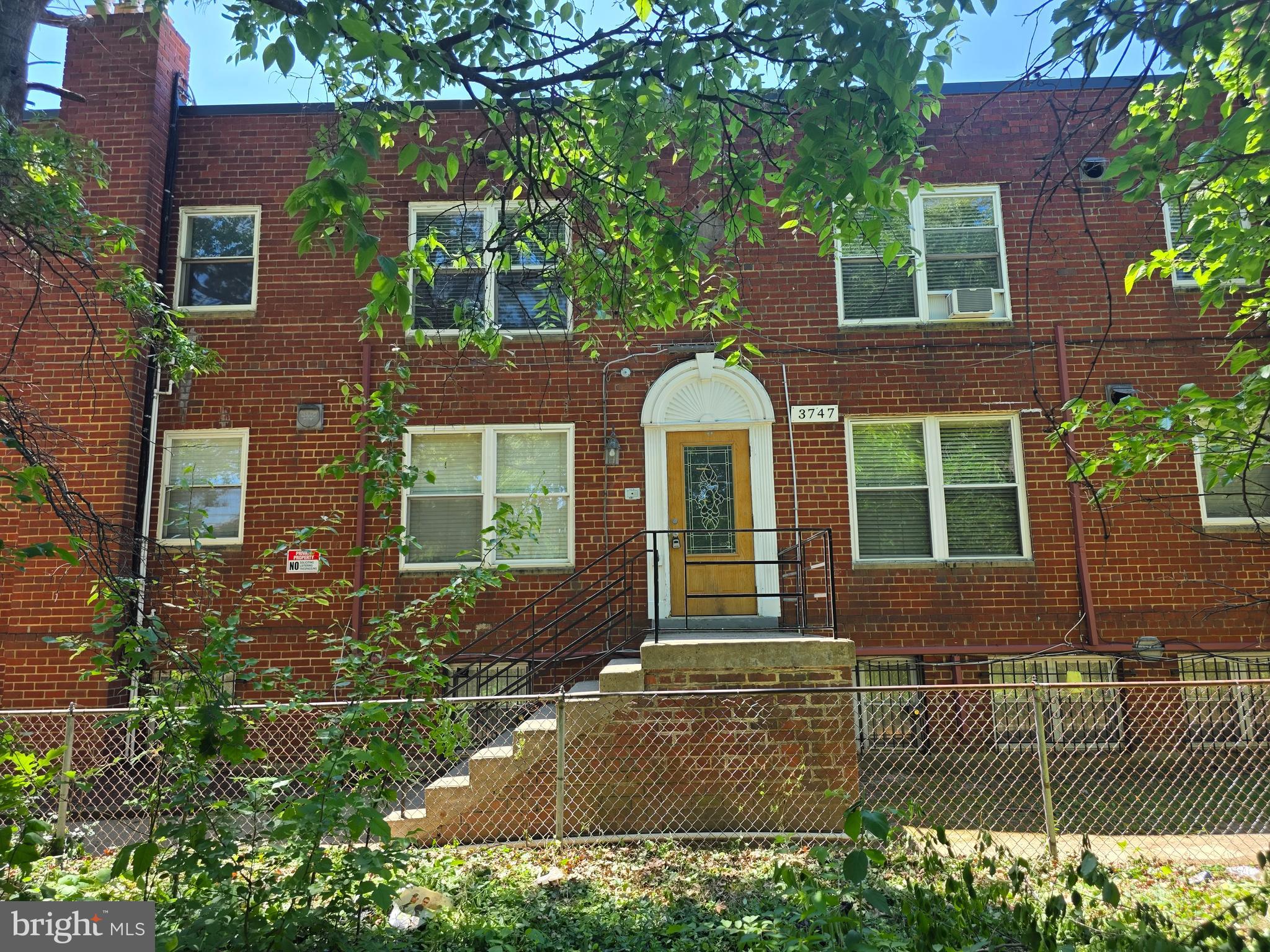 CONGRESS HEIGHTS - Commercial Sale