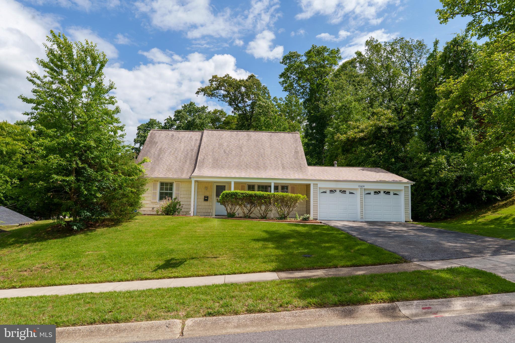 YORKTOWN - Residential