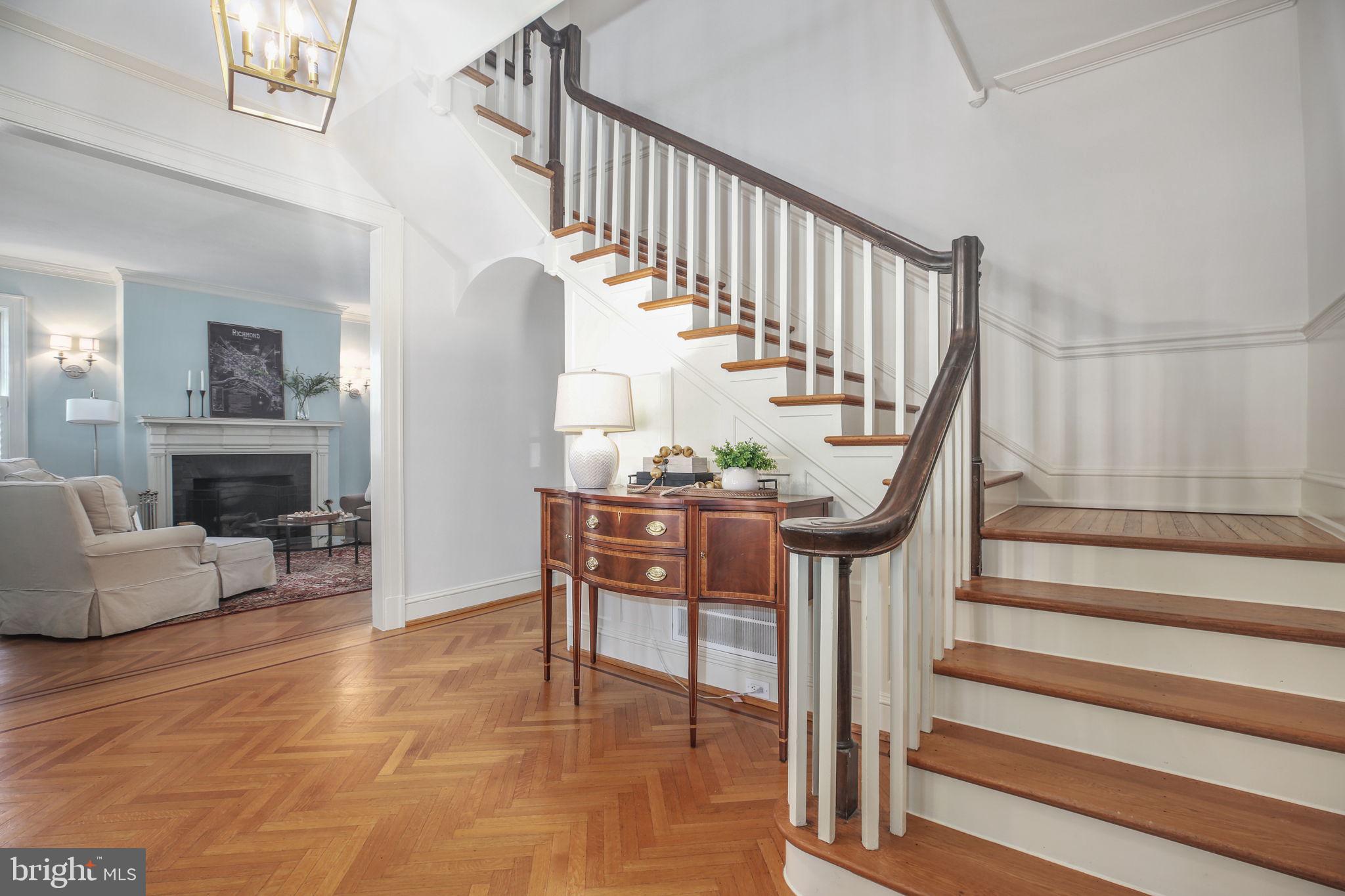 DOWNTOWN FREDERICKSBURG - Residential