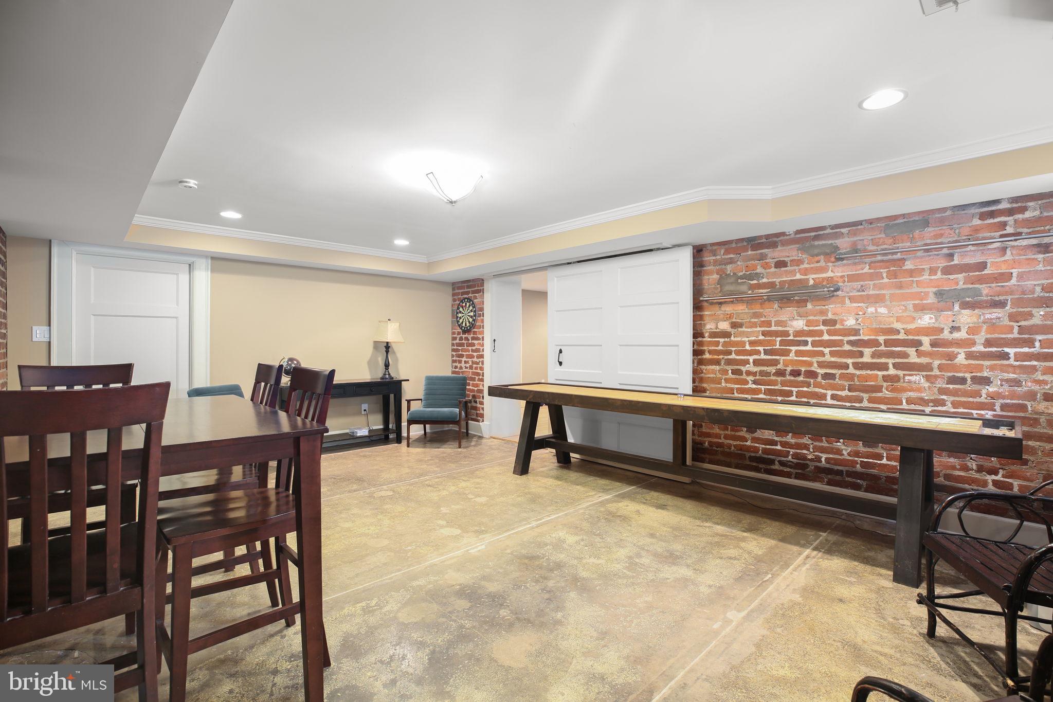 DOWNTOWN FREDERICKSBURG - Residential