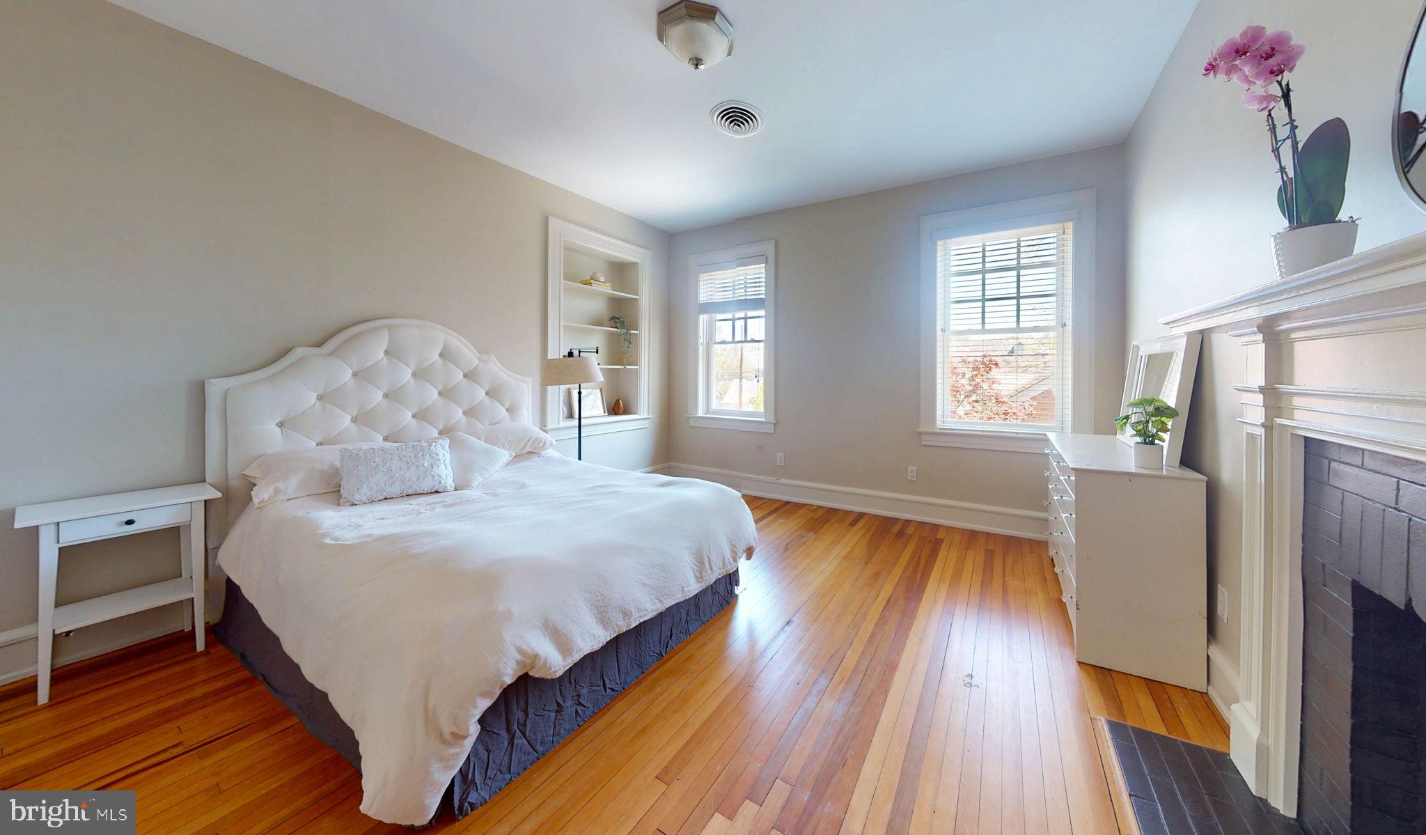 DOWNTOWN FREDERICKSBURG - Residential