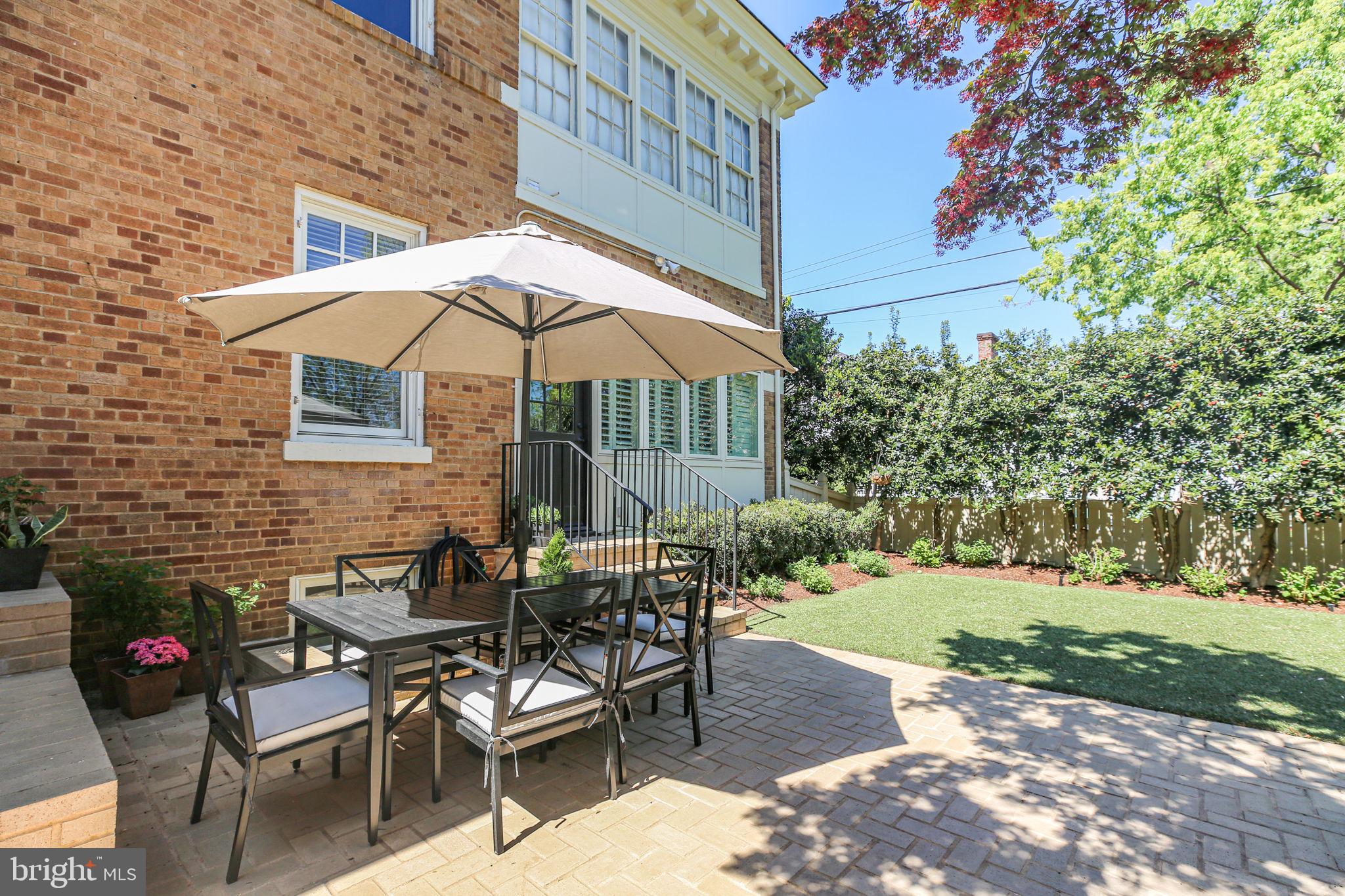DOWNTOWN FREDERICKSBURG - Residential
