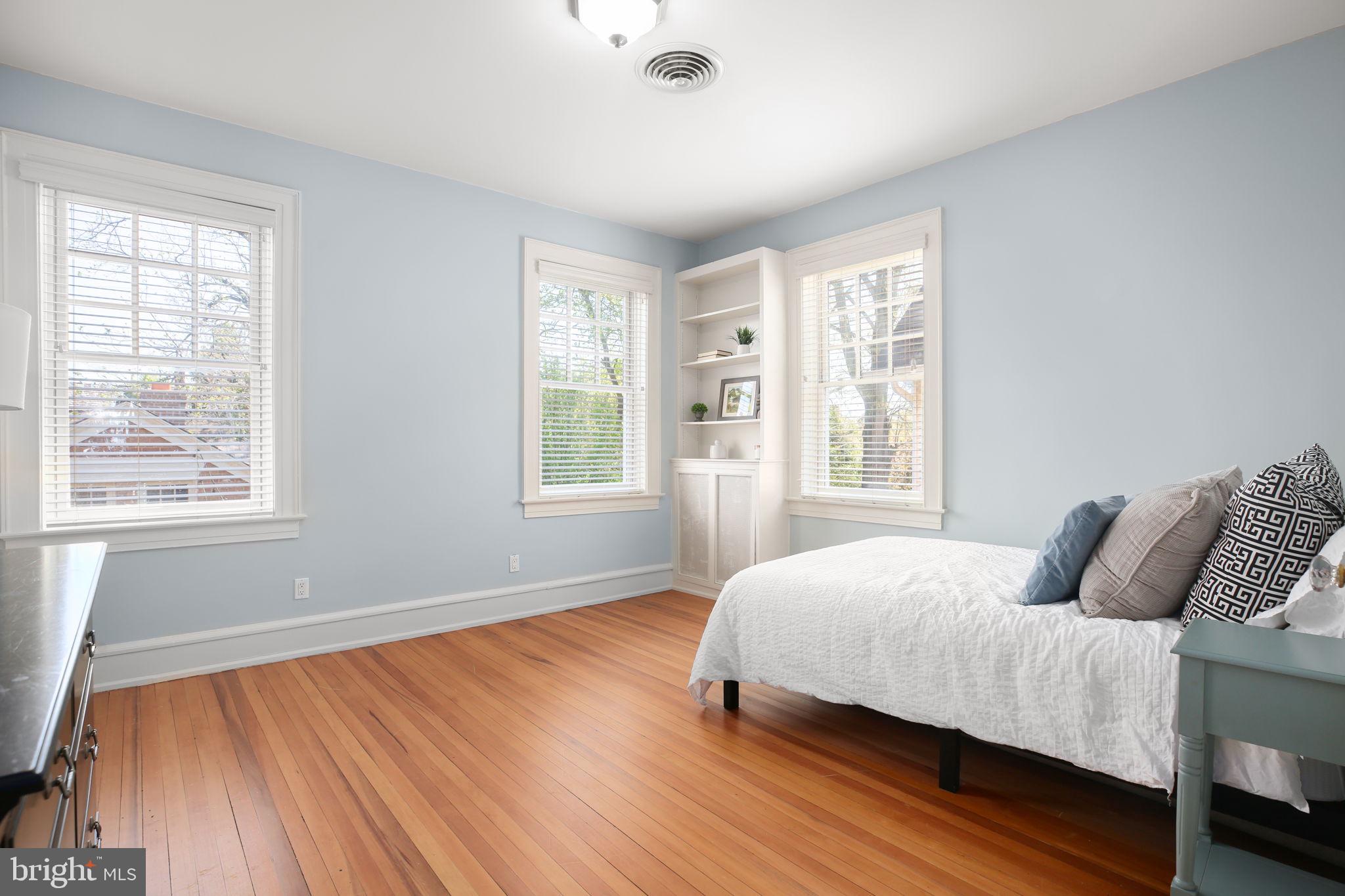 DOWNTOWN FREDERICKSBURG - Residential