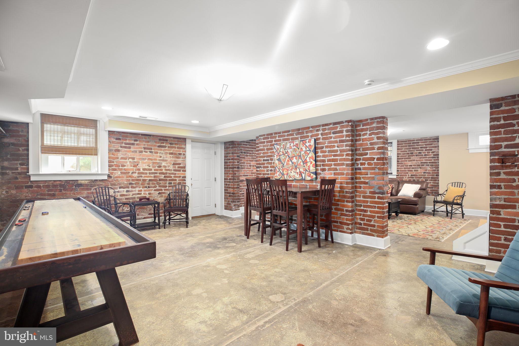 DOWNTOWN FREDERICKSBURG - Residential