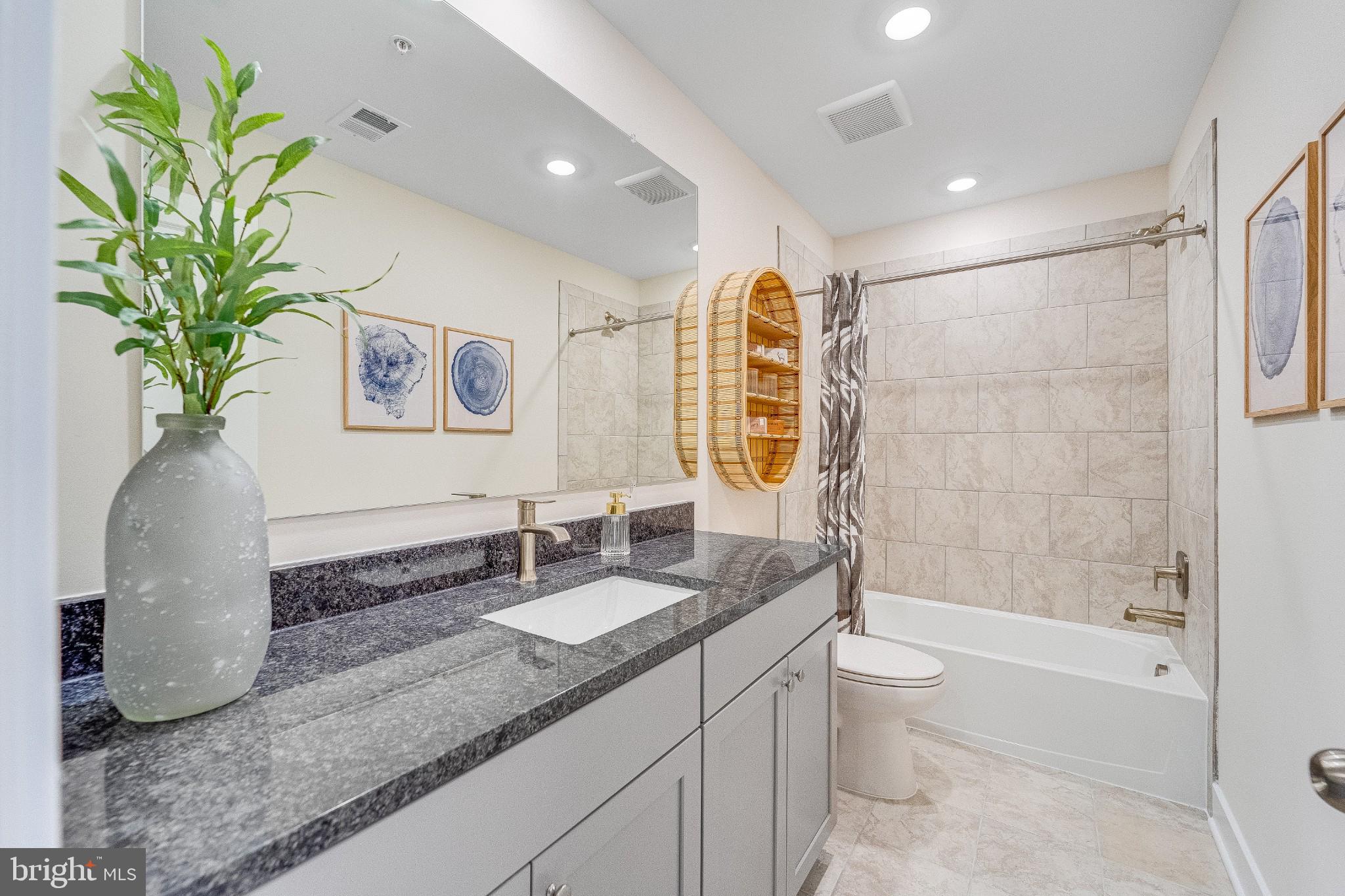 PIKESVILLE - Residential