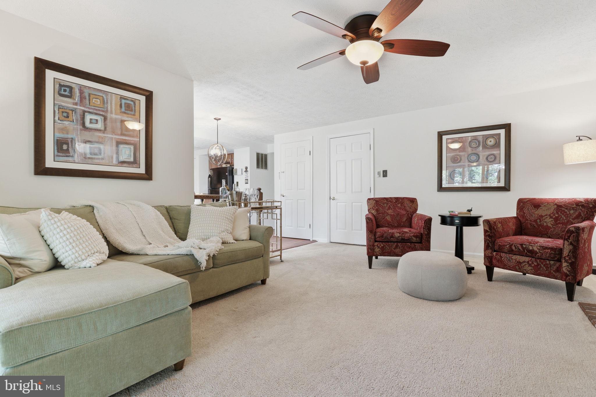 VALLEY STREAM ESTATES - Residential