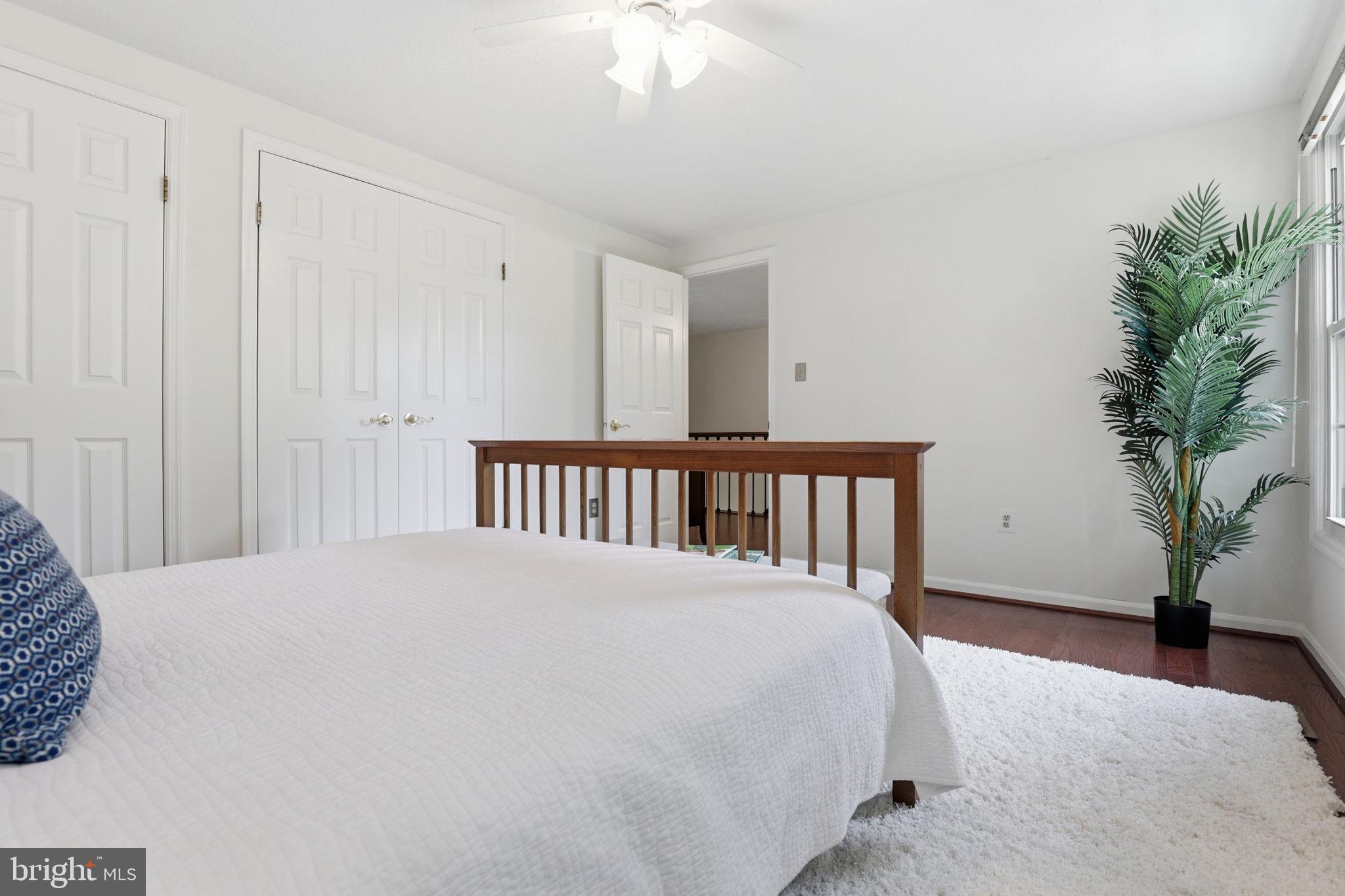VALLEY STREAM ESTATES - Residential