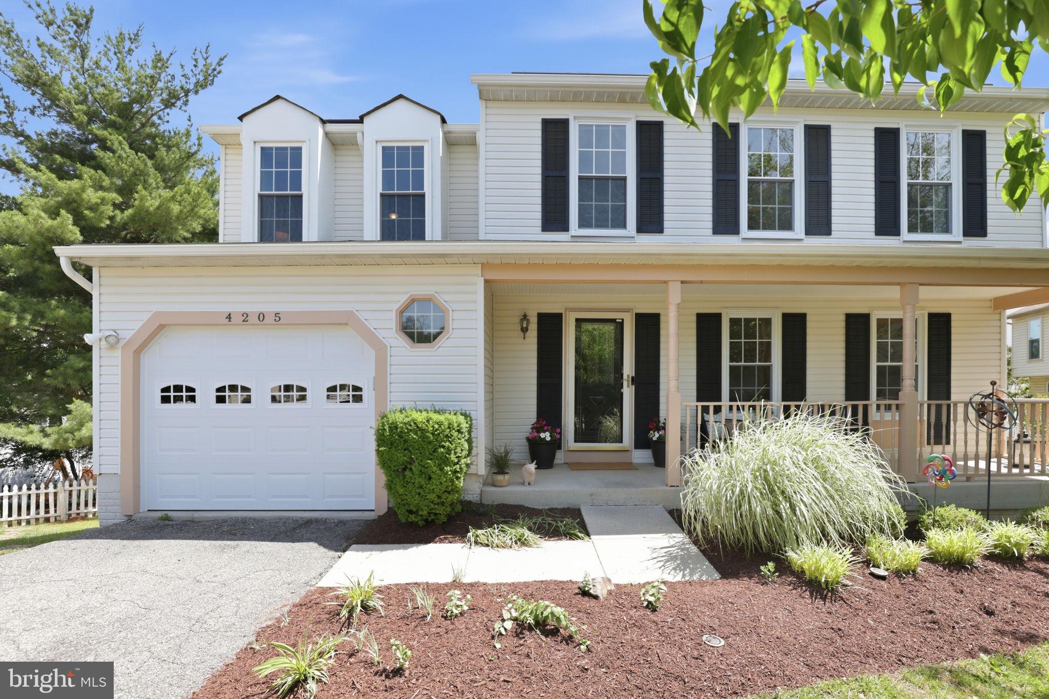 VALLEY STREAM ESTATES - Residential