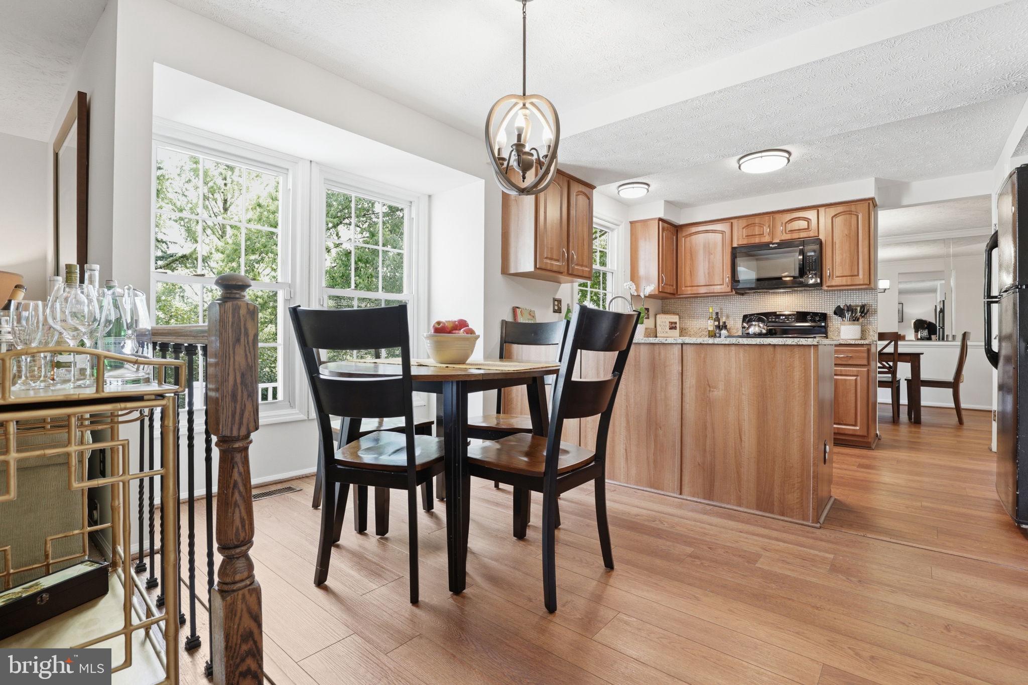 VALLEY STREAM ESTATES - Residential