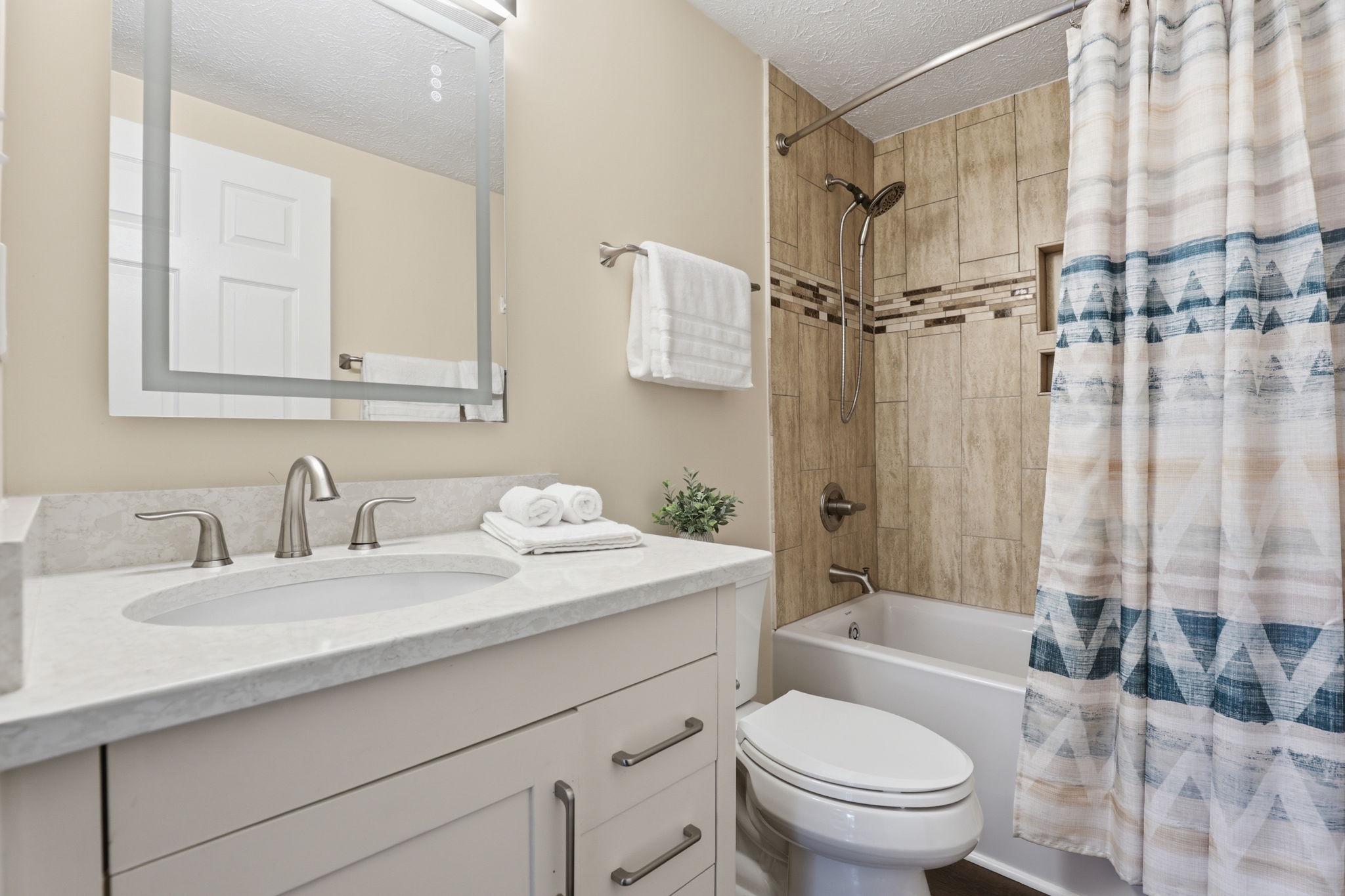 VALLEY STREAM ESTATES - Residential
