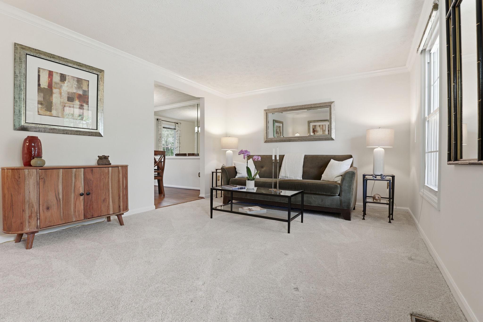 VALLEY STREAM ESTATES - Residential