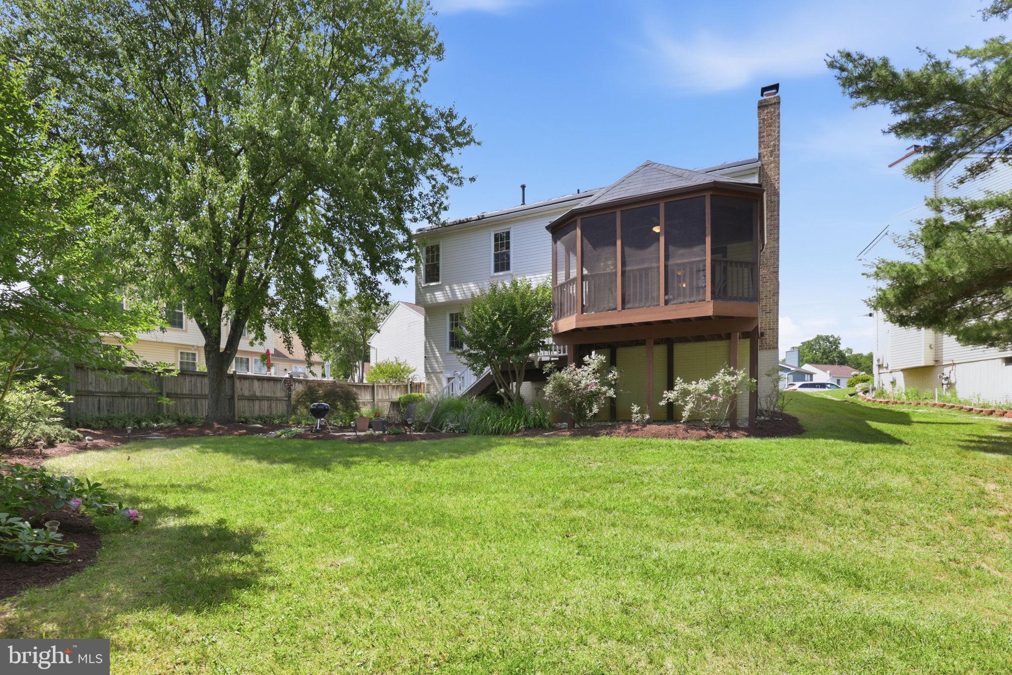 VALLEY STREAM ESTATES - Residential
