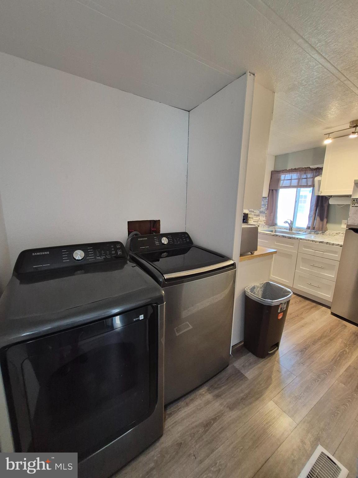 PENNWOOD CROSSING - Residential