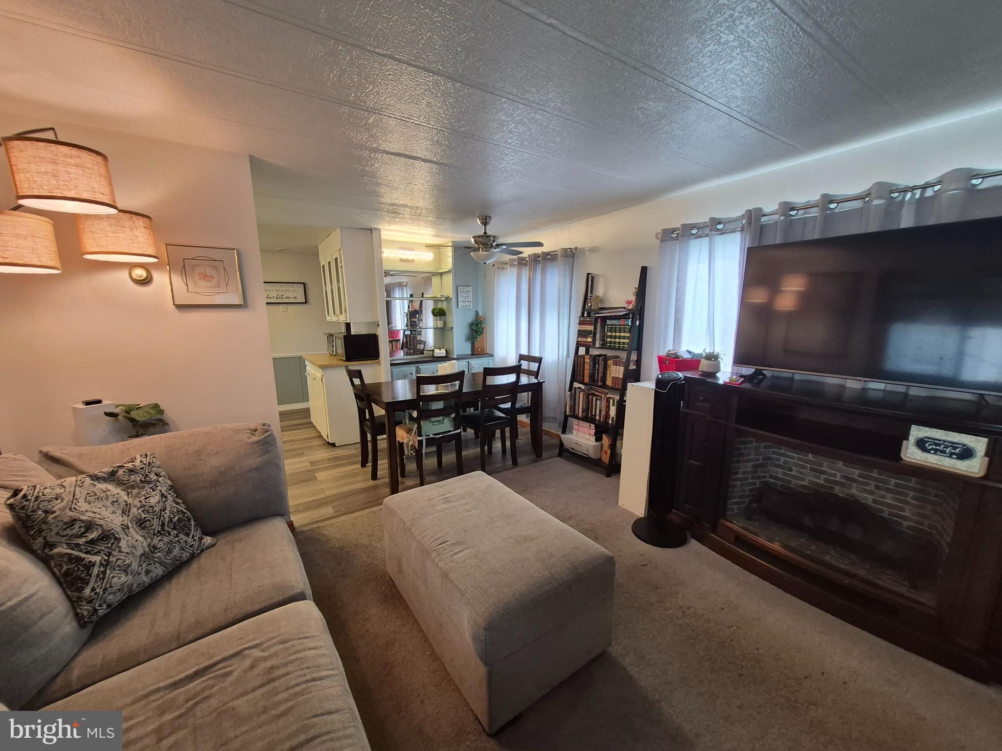 PENNWOOD CROSSING - Residential