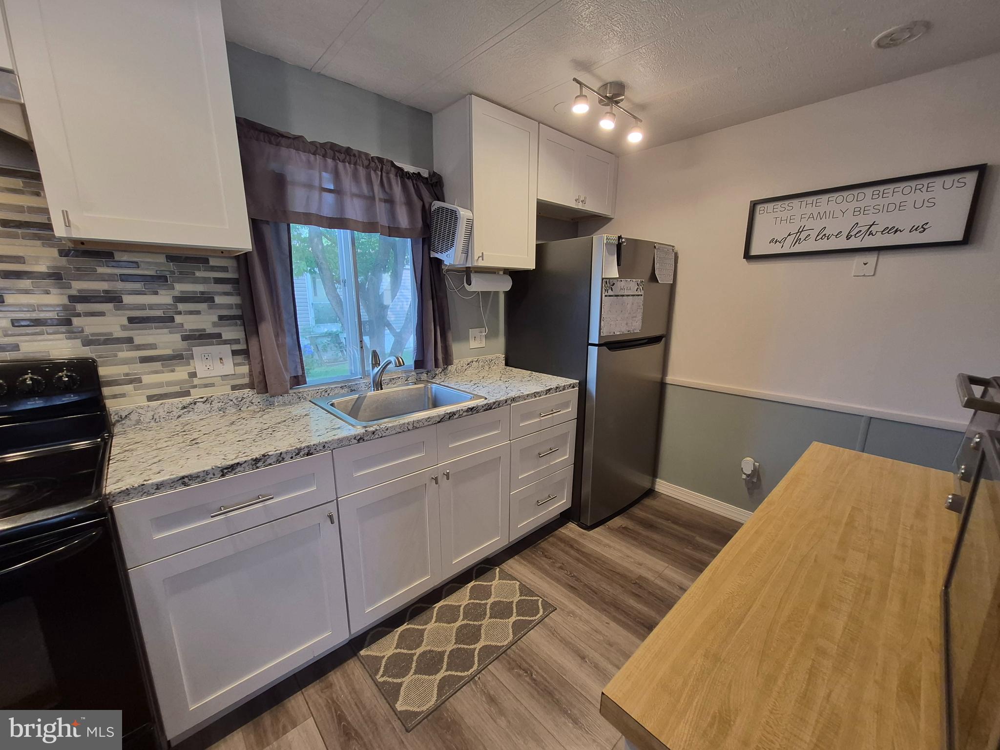 PENNWOOD CROSSING - Residential