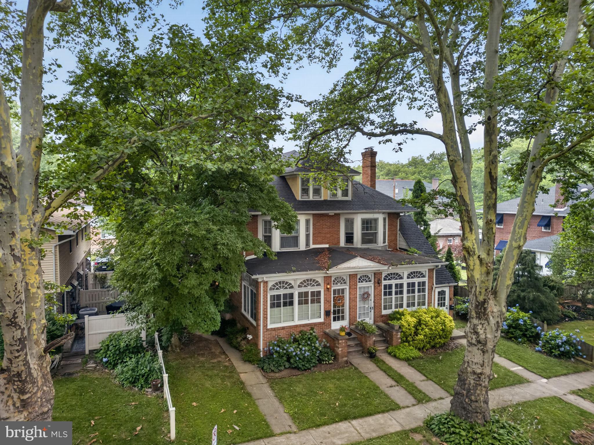 COLLEGE HEIGHTS - Residential