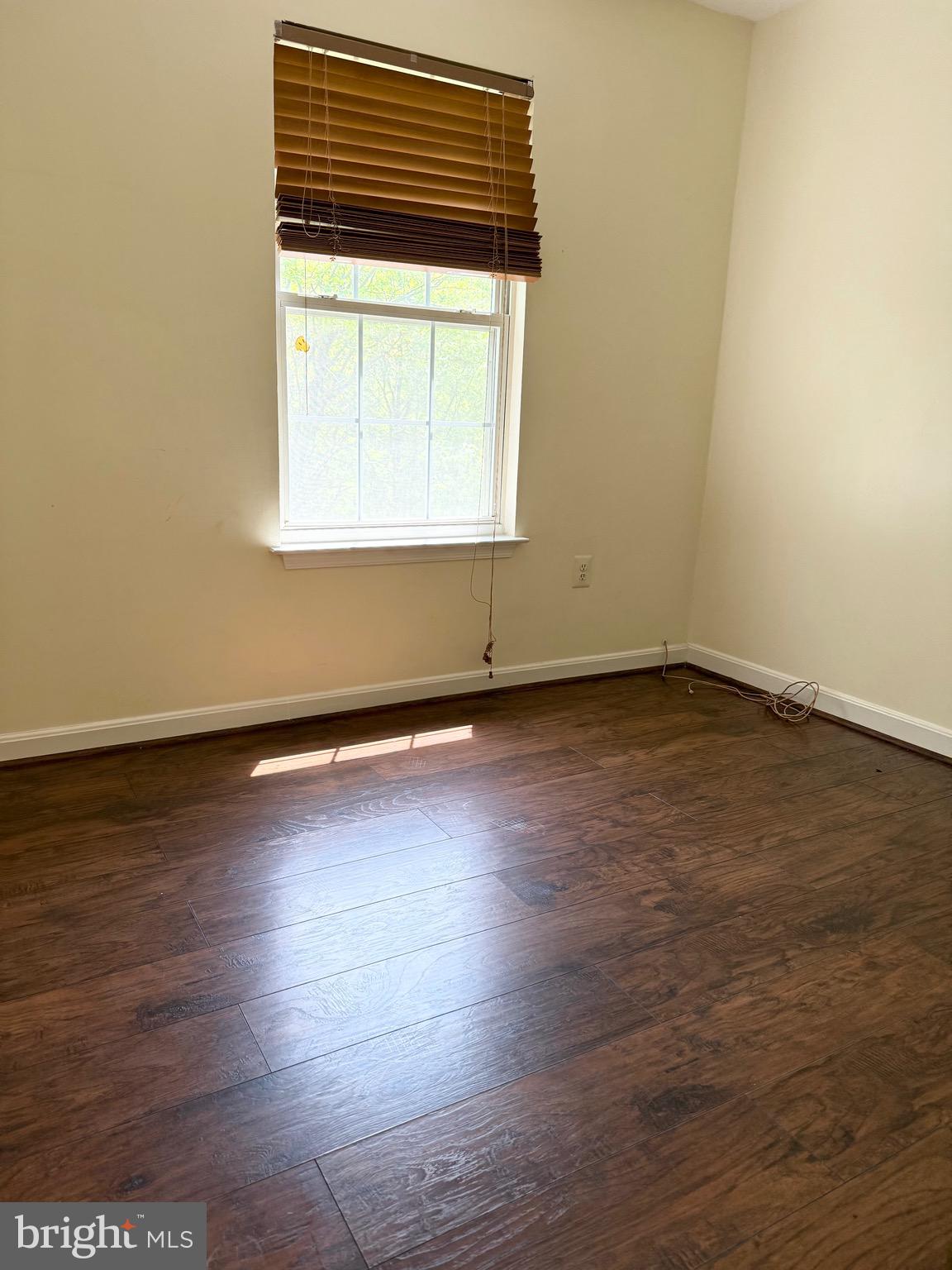 CRISPIN WOODS - Residential Lease