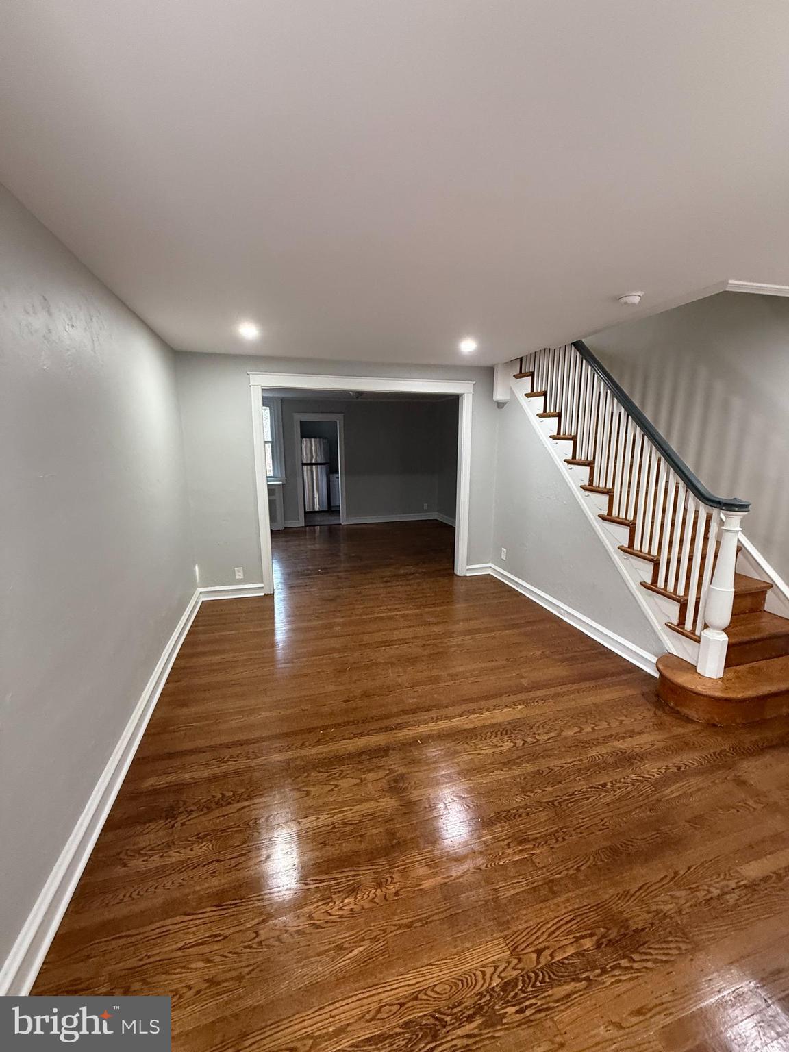 Charming two bedroom house.  Beautiful hardwood floors. Recessed  lighting.
Renovated kitchen with granite countertop. Ready to move in.
