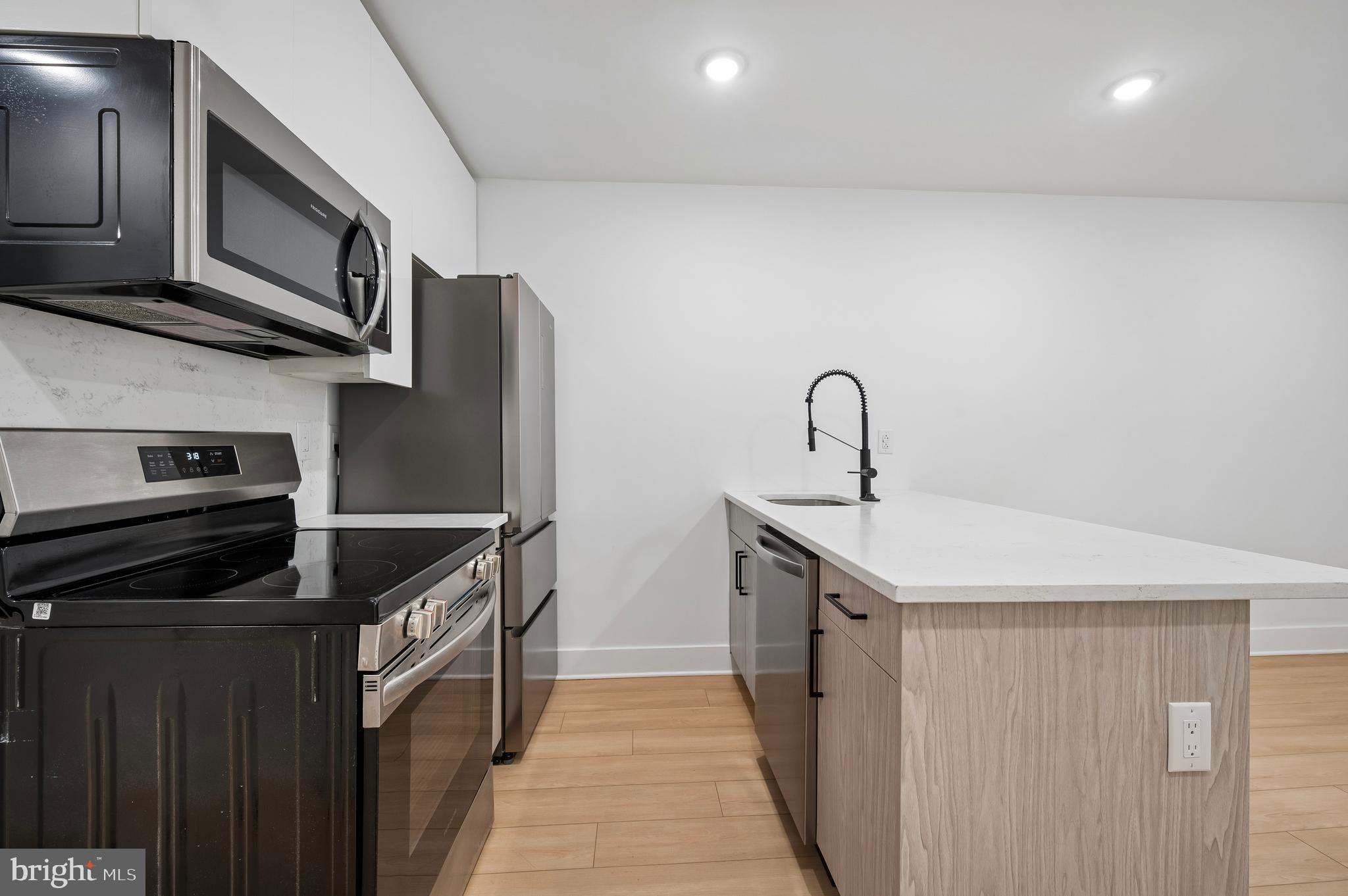 MANTUA - Residential