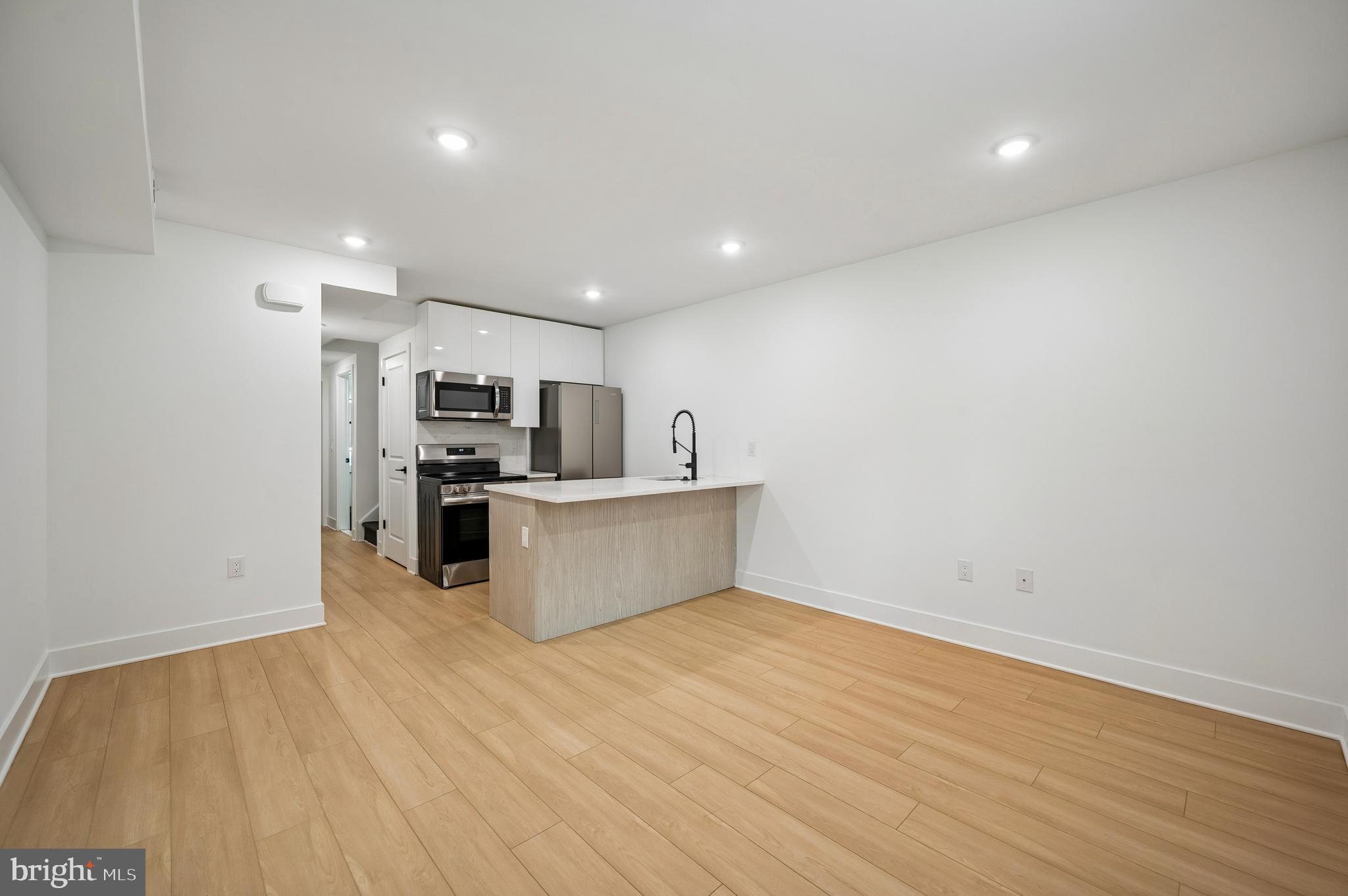 MANTUA - Residential
