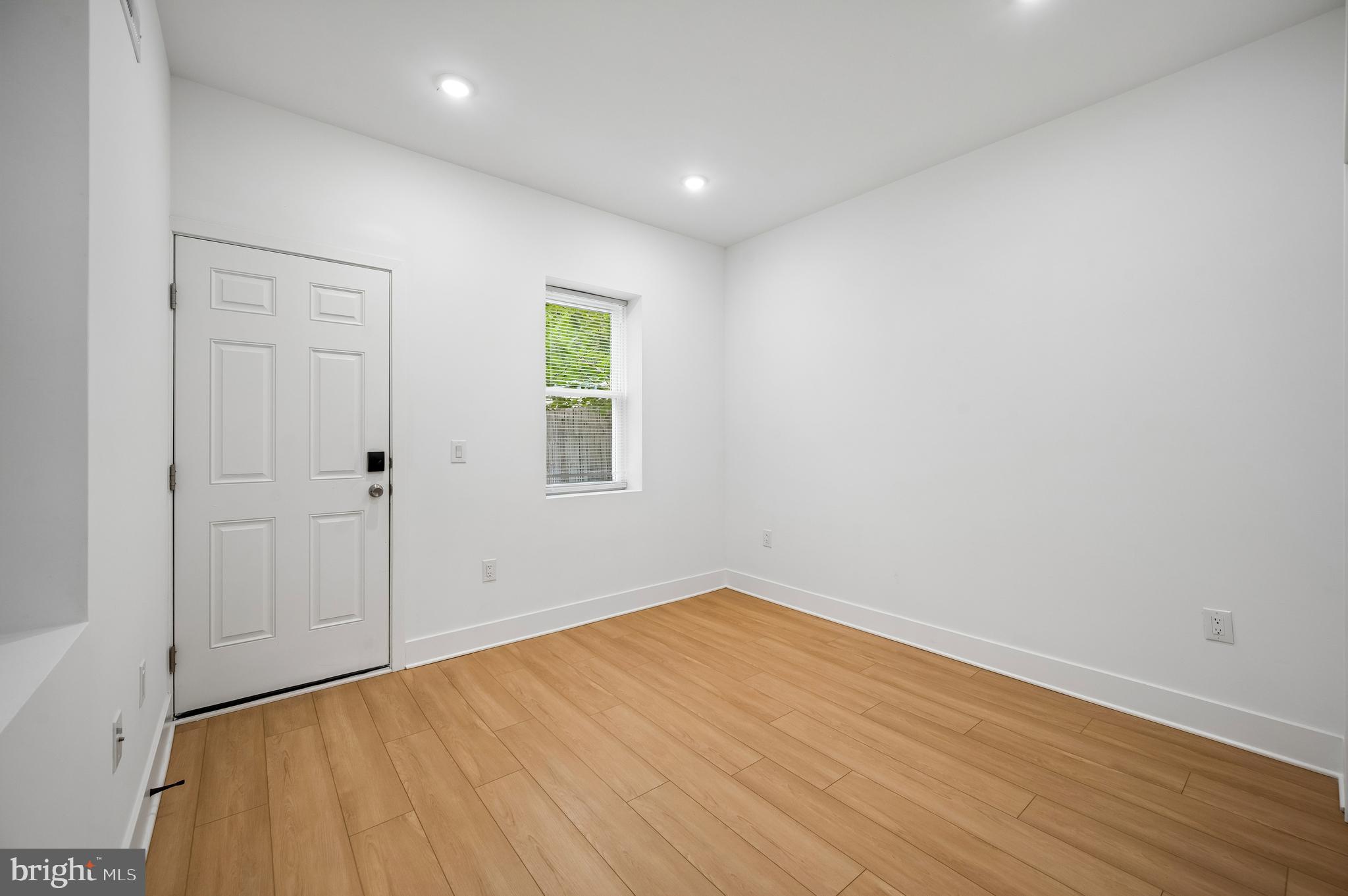 MANTUA - Residential