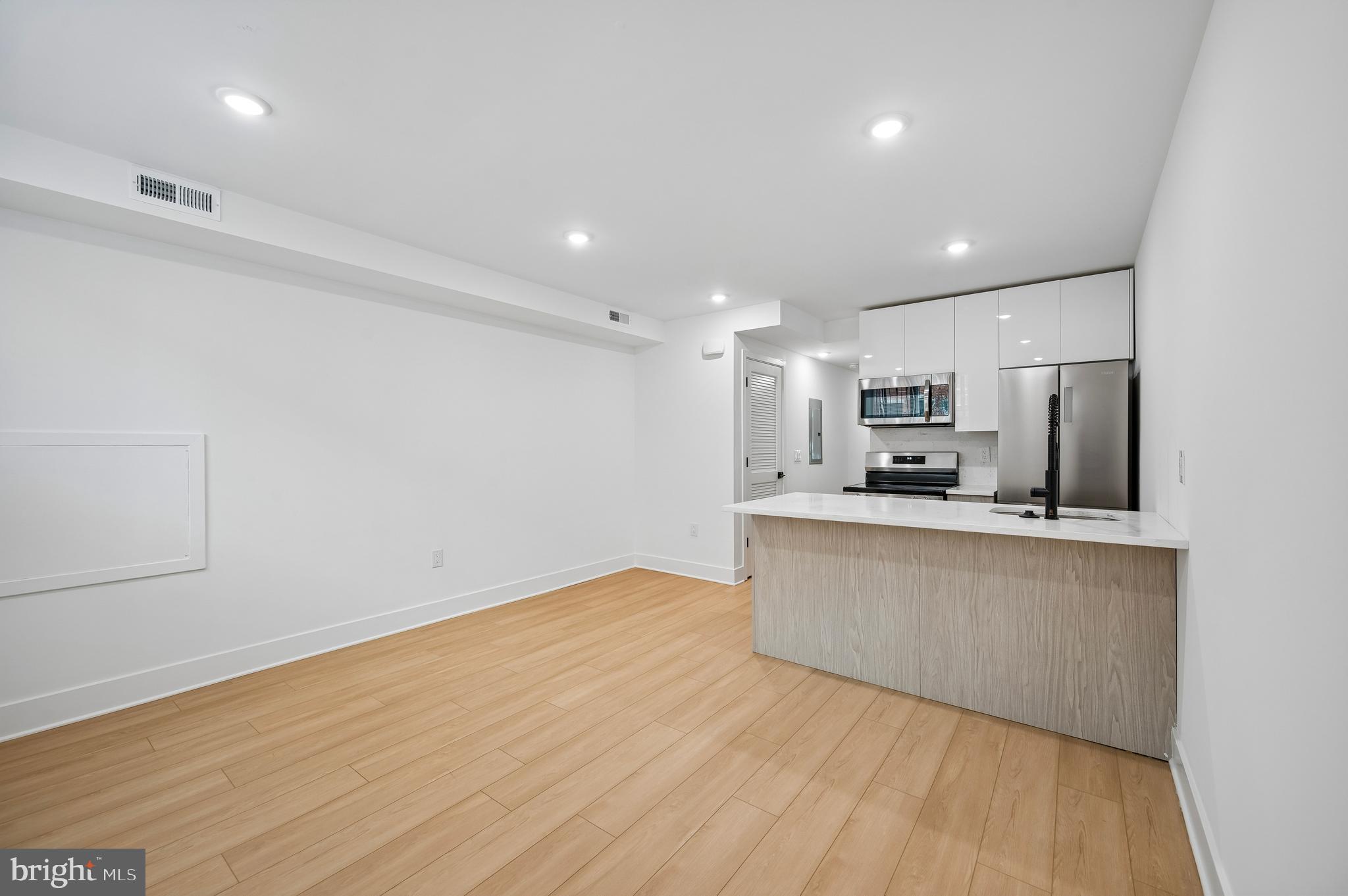 MANTUA - Residential