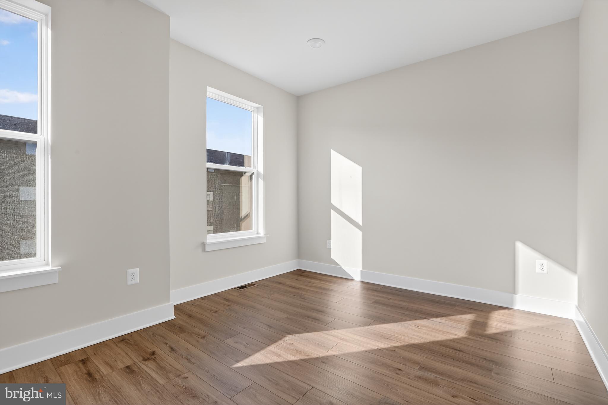 LOCKE LANDING - Residential