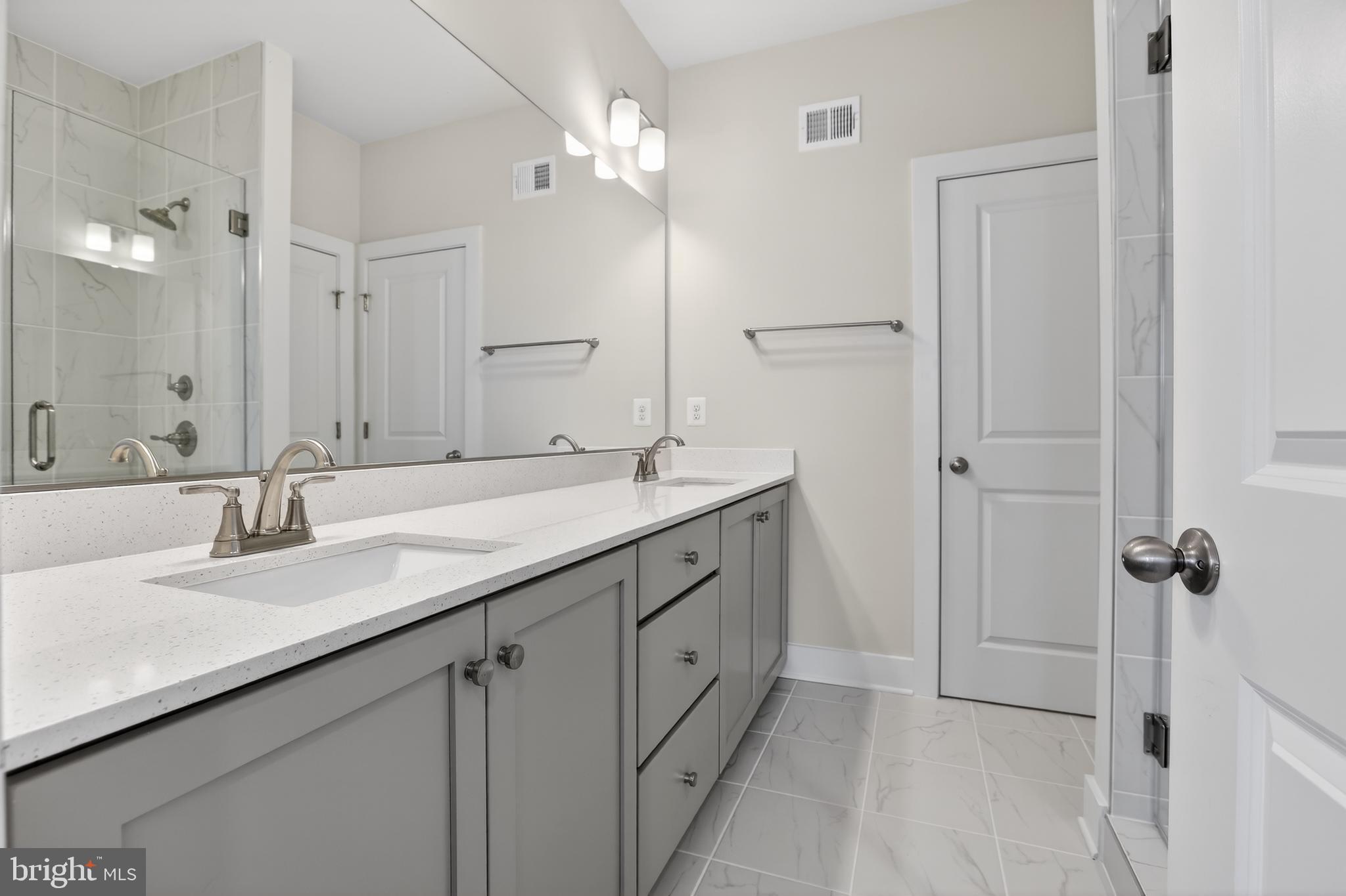 LOCKE LANDING - Residential