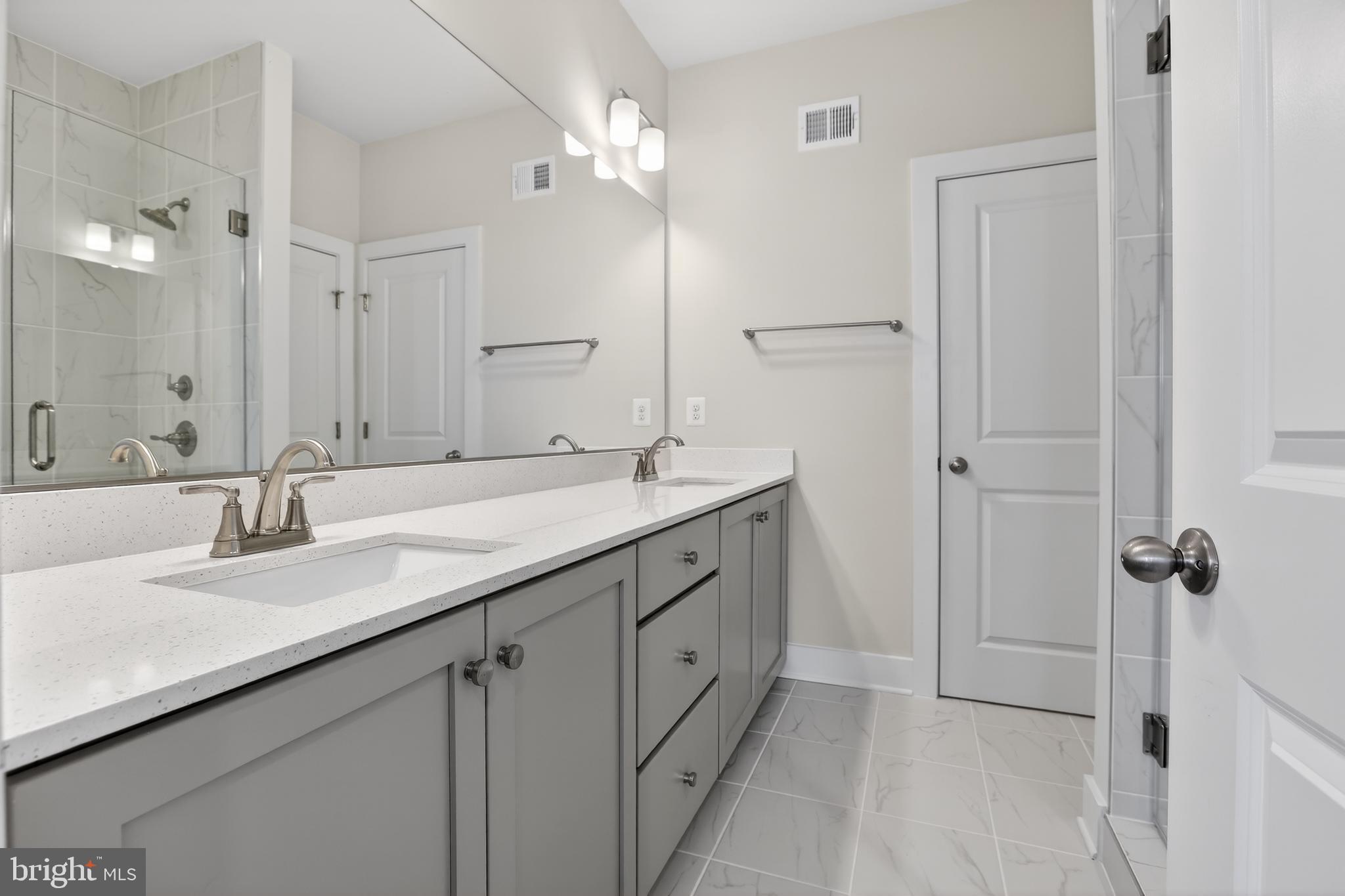 LOCKE LANDING - Residential