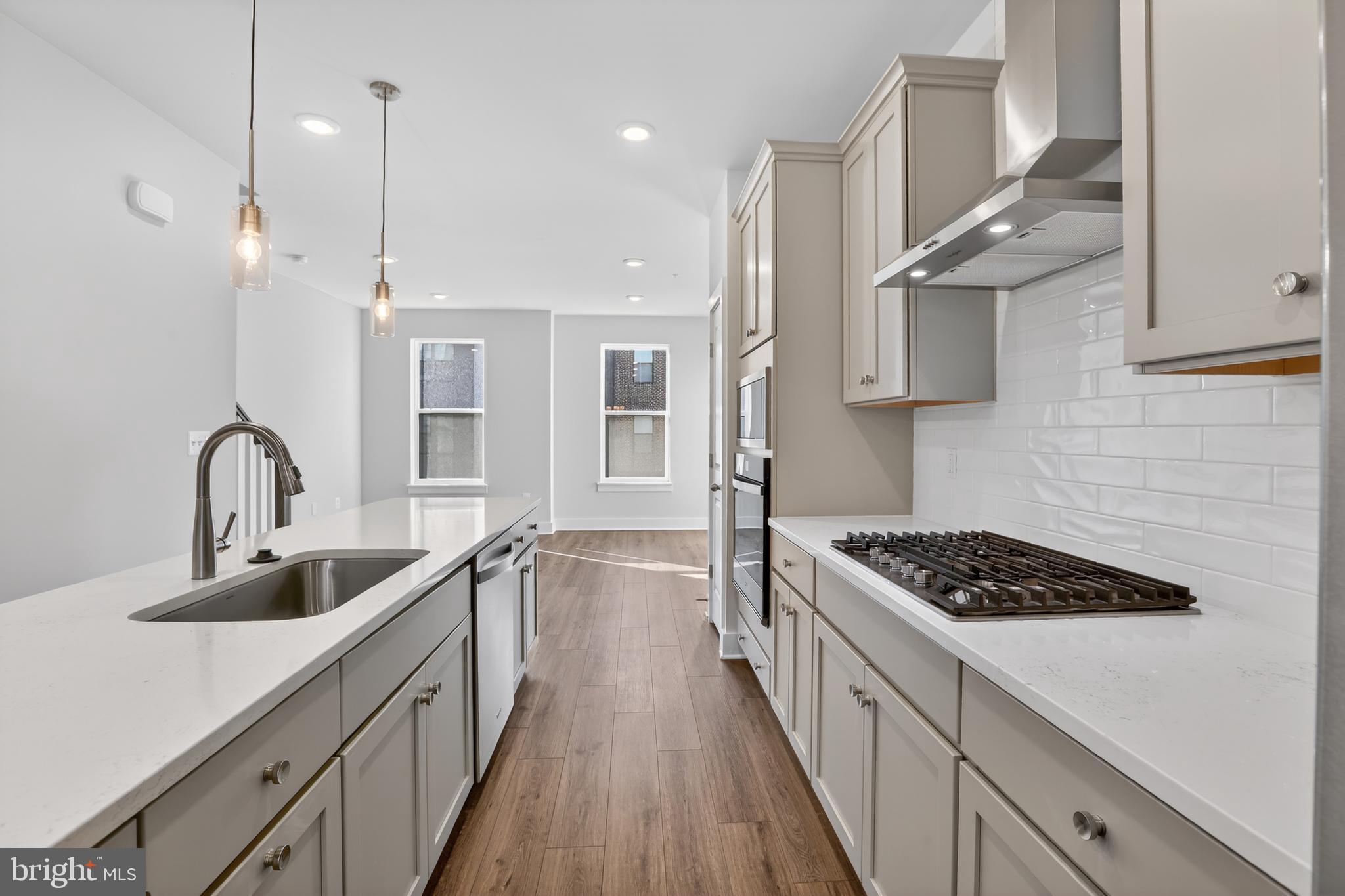 LOCKE LANDING - Residential